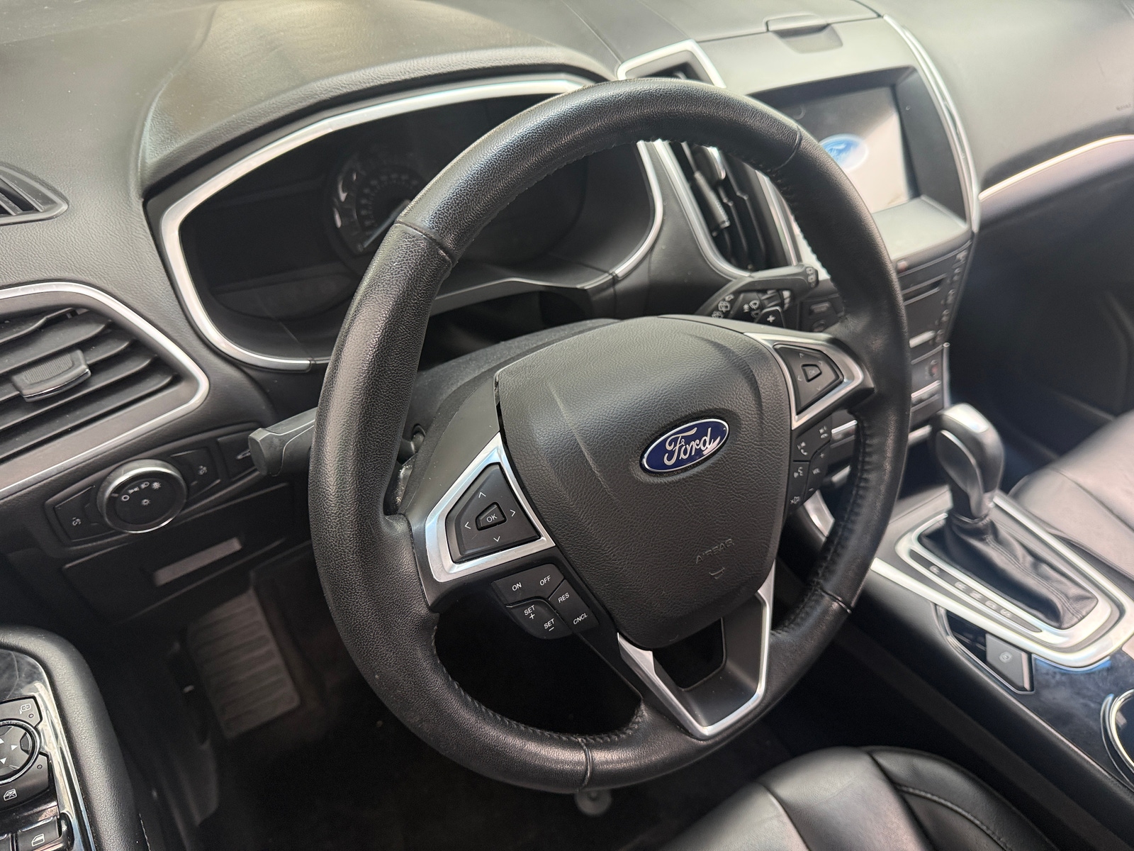 Thumbnail: 2017 Ford Edge - 4
