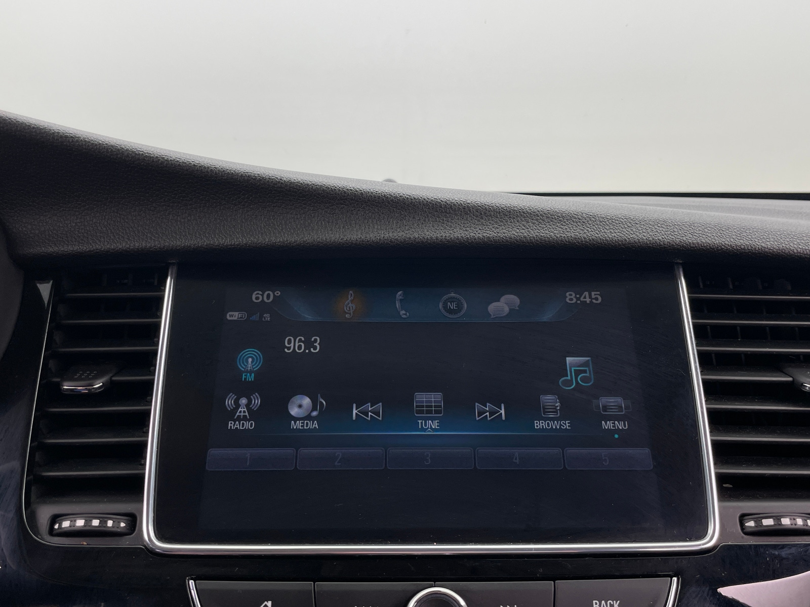 Thumbnail: 2019 Buick Encore - 3