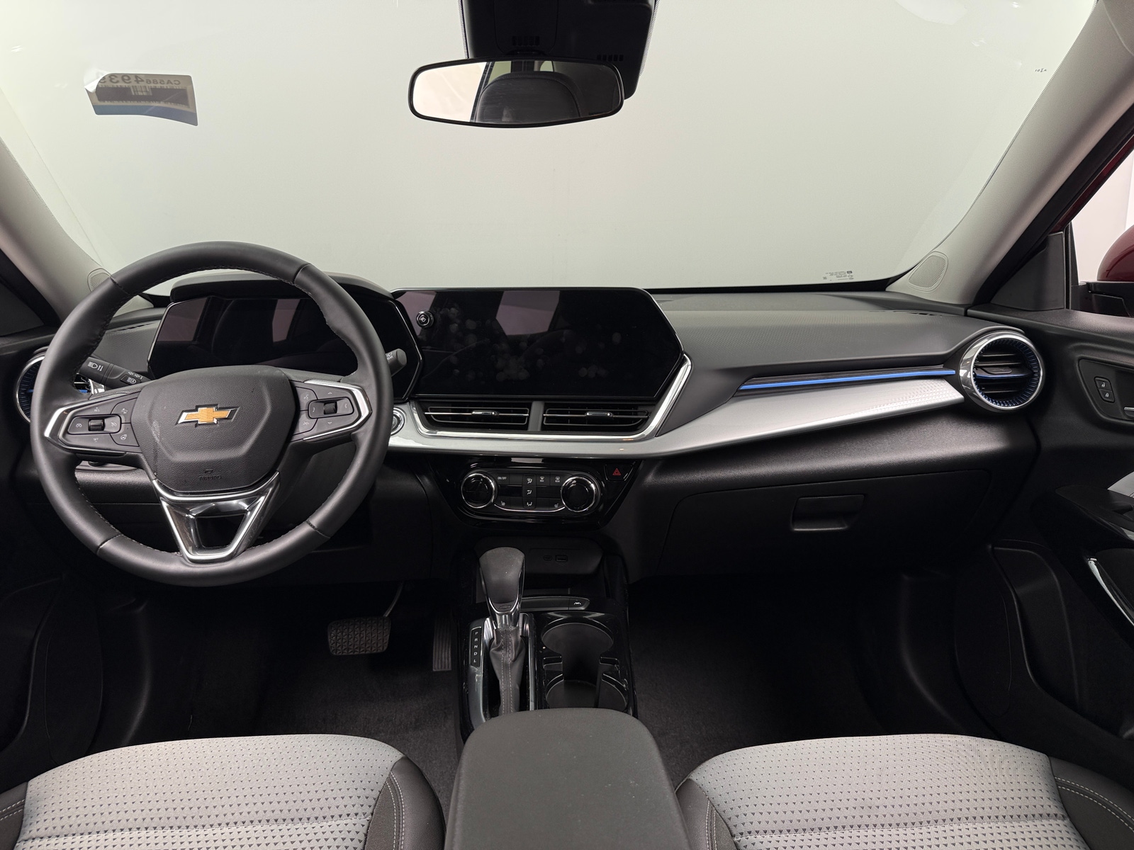 Thumbnail: 2025 Chevrolet Trax - 3
