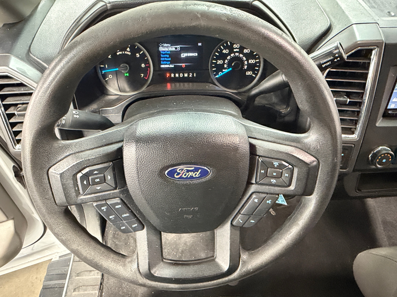 Thumbnail: 2016 Ford Econoline - 5