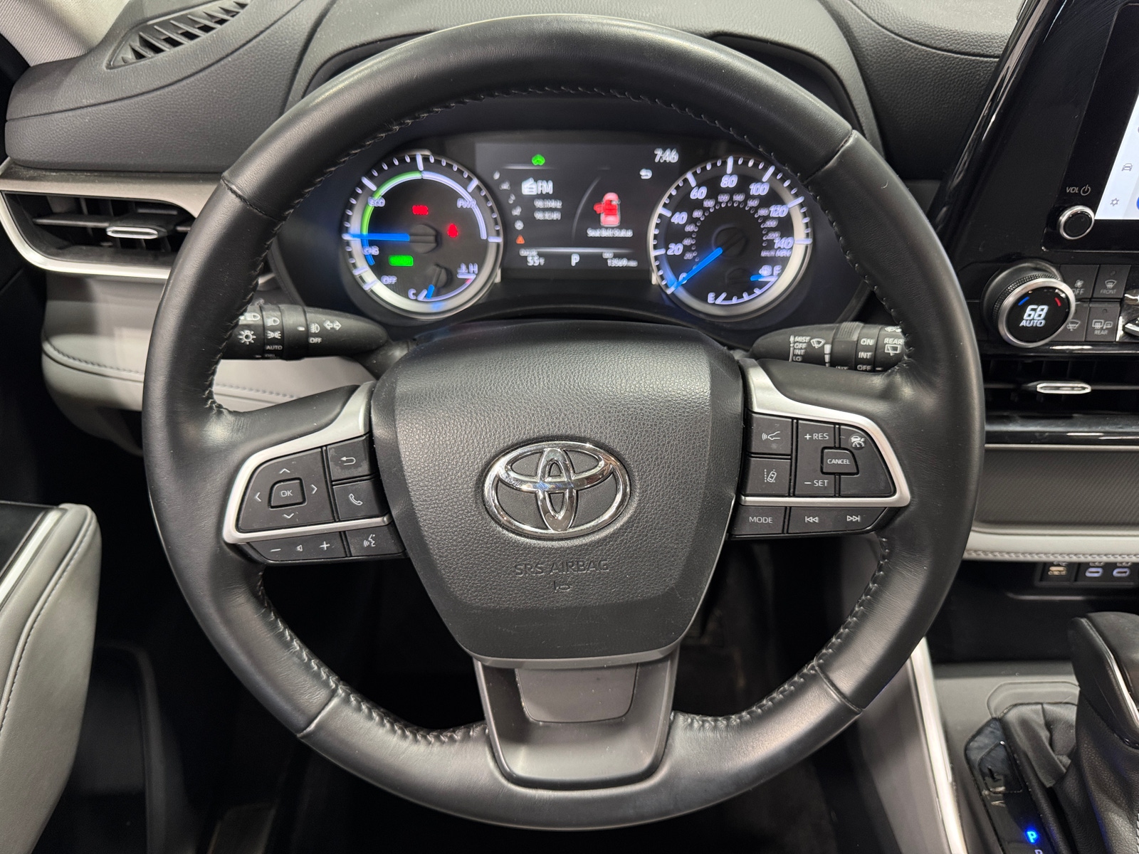 Thumbnail: 2023 Toyota Highlander - 5