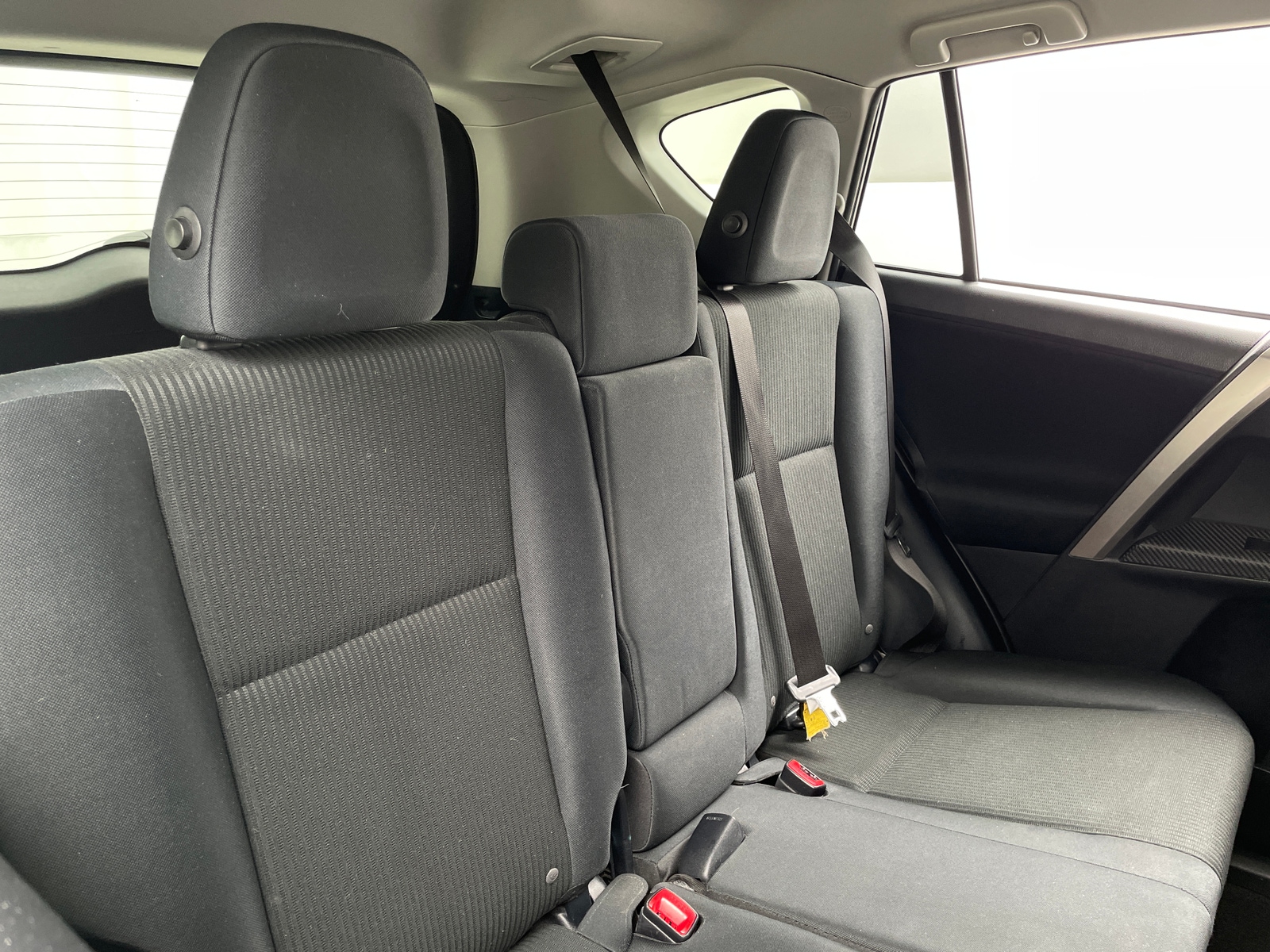 Thumbnail: 2015 Toyota RAV4 - 6