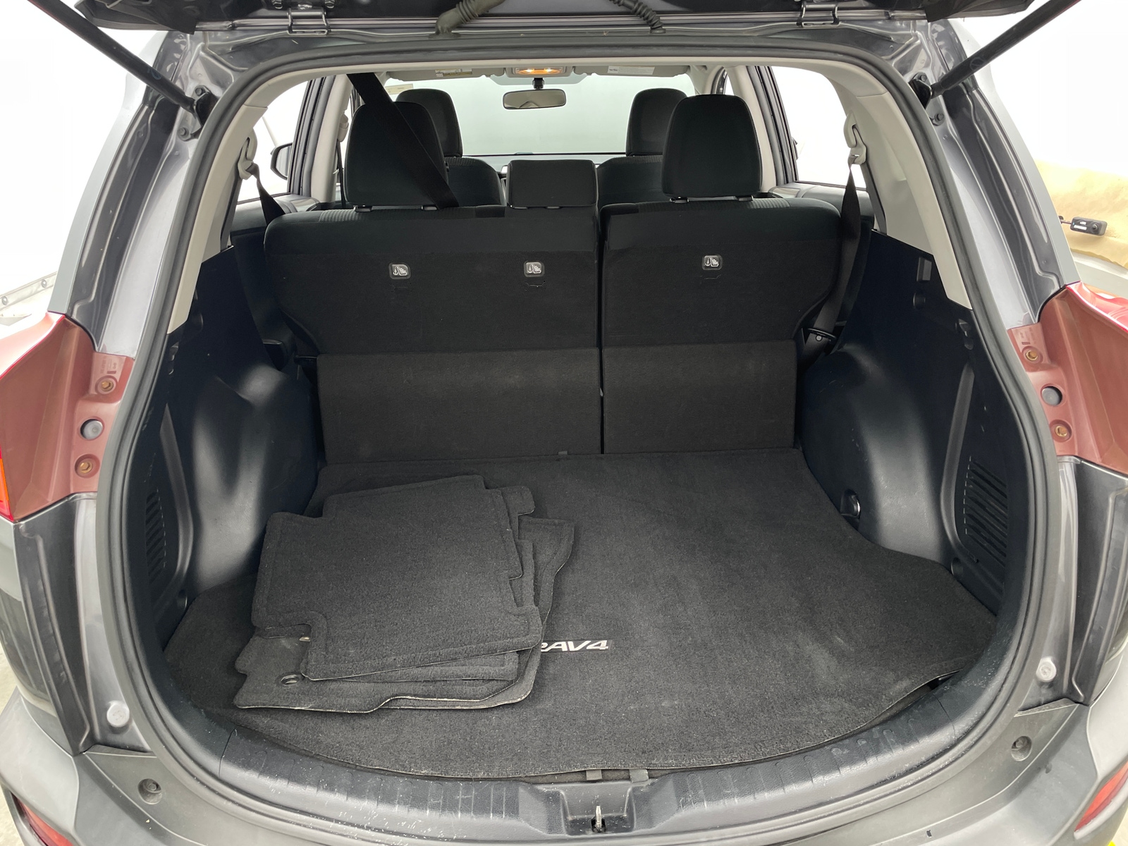 Thumbnail: 2015 Toyota RAV4 - 7