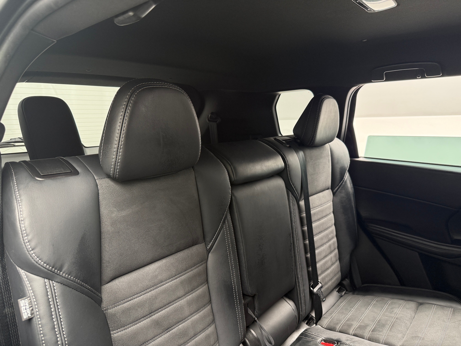 Thumbnail: 2023 Mitsubishi Outlander - 5