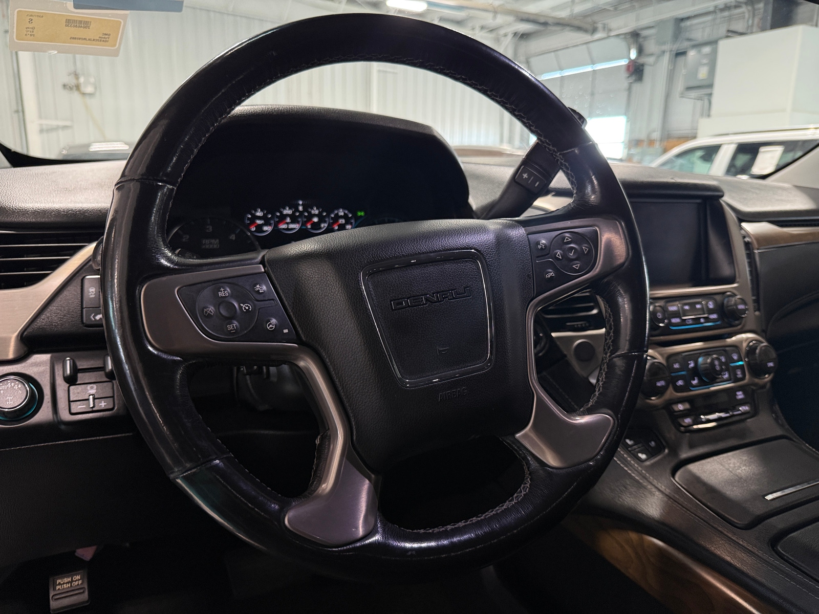 Thumbnail: 2018 GMC Yukon - 4