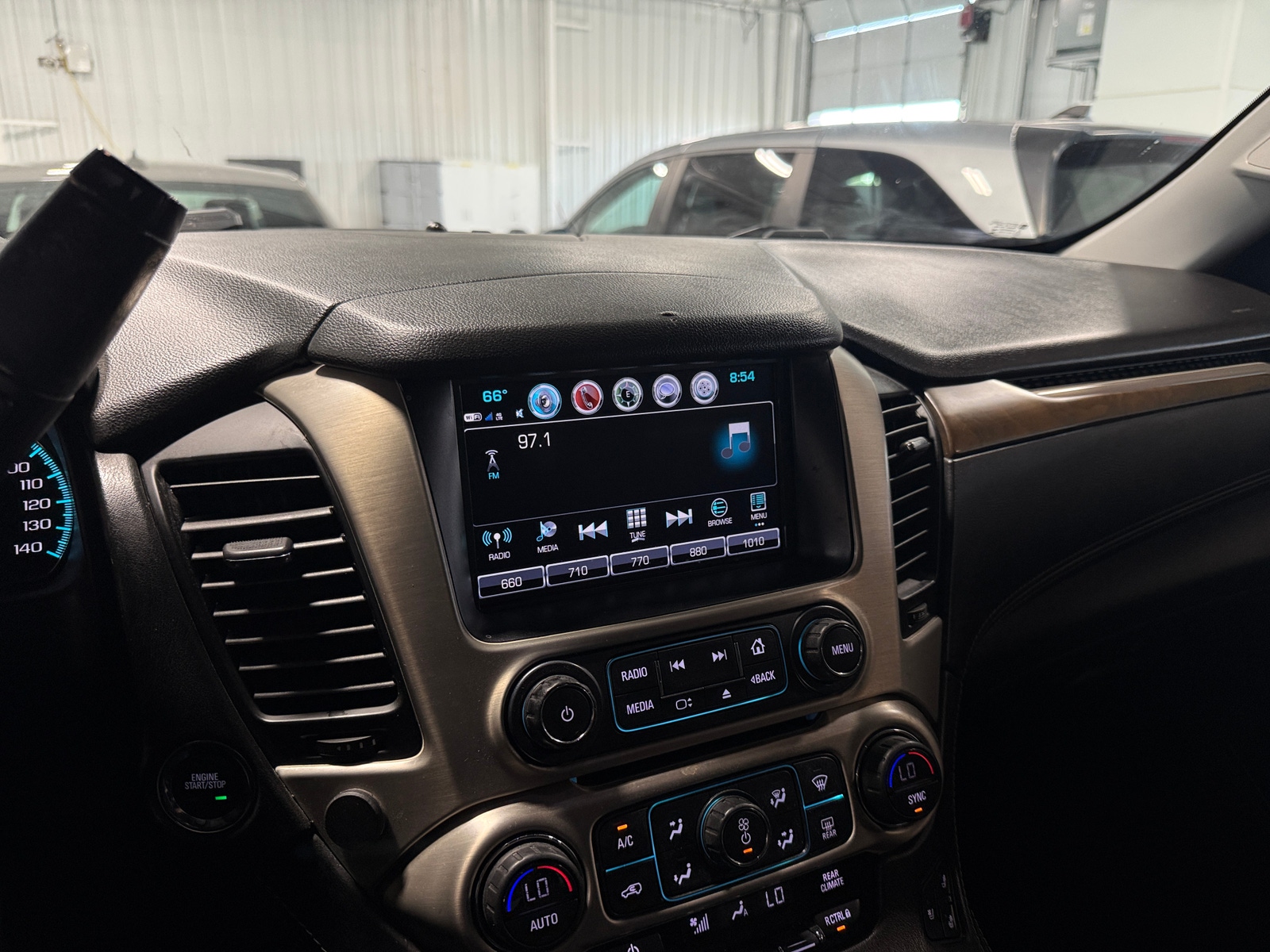 Thumbnail: 2018 GMC Yukon - 3