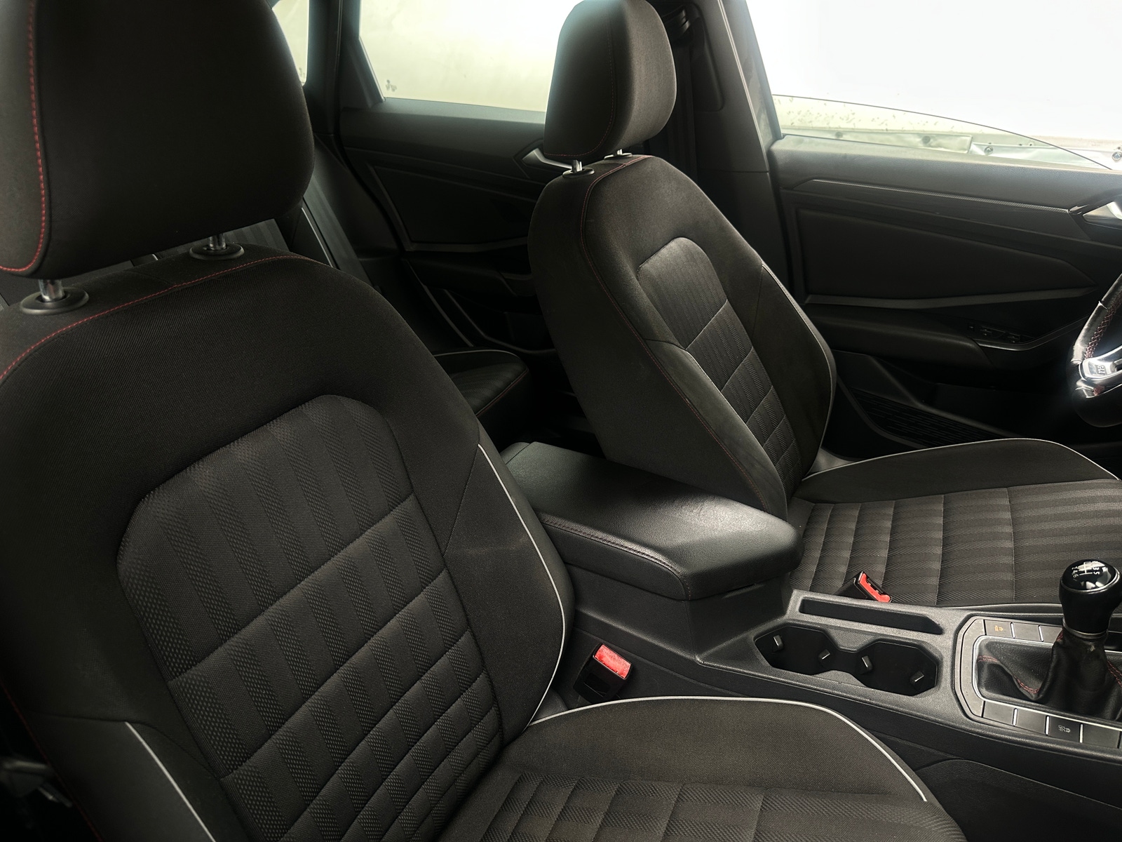 Thumbnail: 2021 Volkswagen Jetta - 2