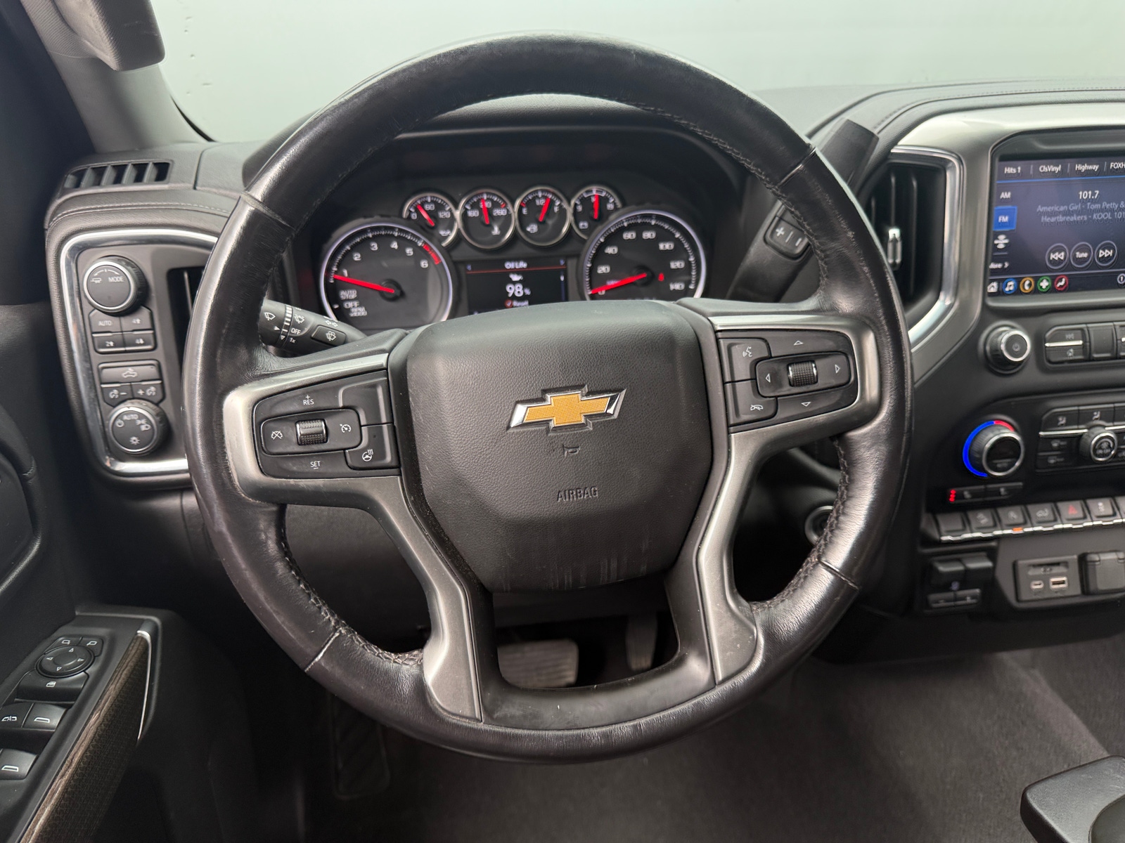 Thumbnail: 2021 Chevrolet Silverado 1500 - 5