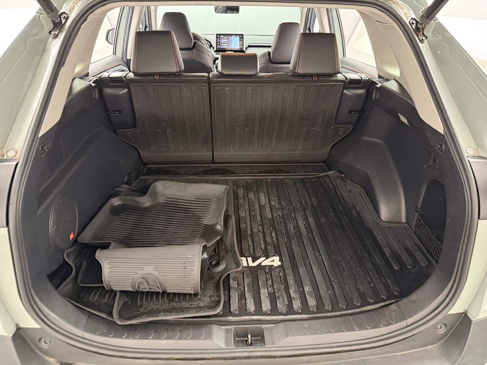 Thumbnail: 2019 Toyota RAV4 - 6
