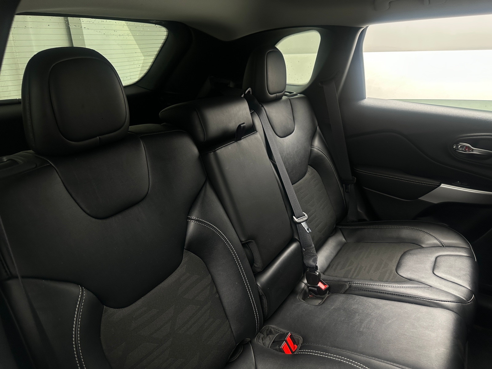 Thumbnail: 2022 Jeep Cherokee - 6