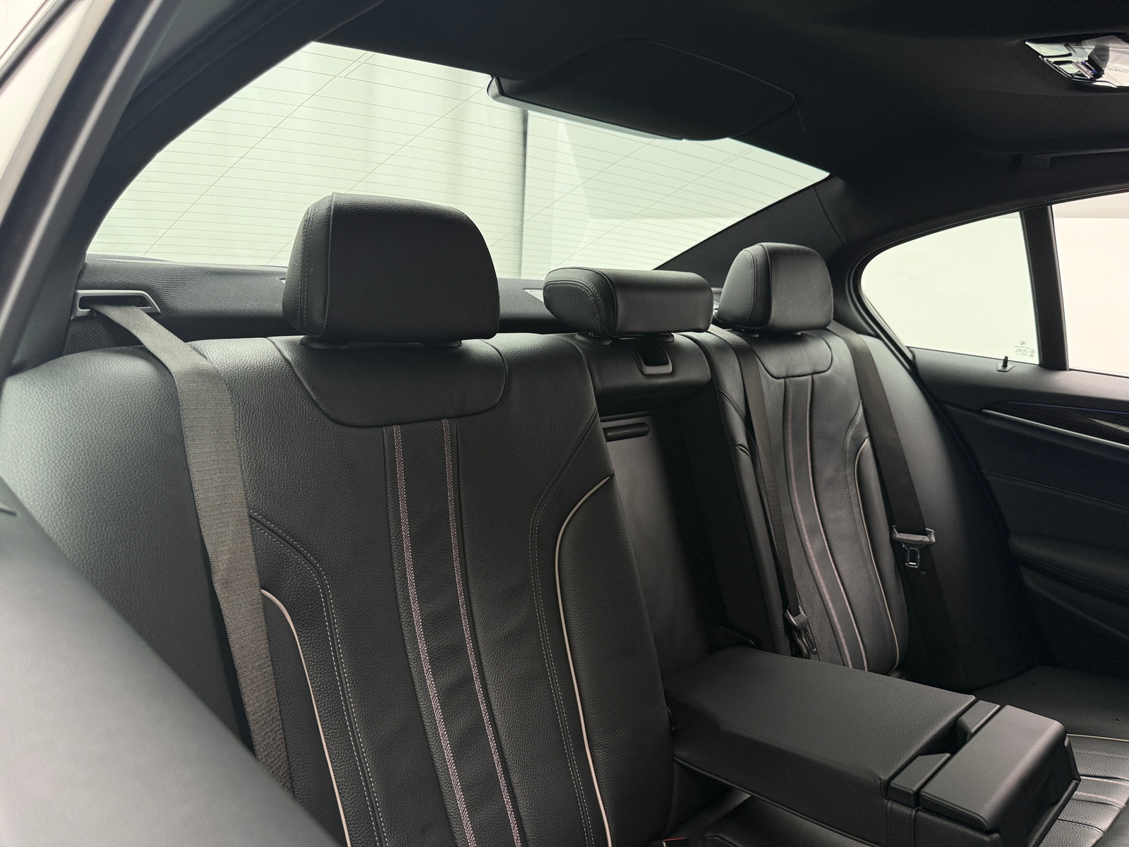 Thumbnail: 2020 BMW 5 Series - 5