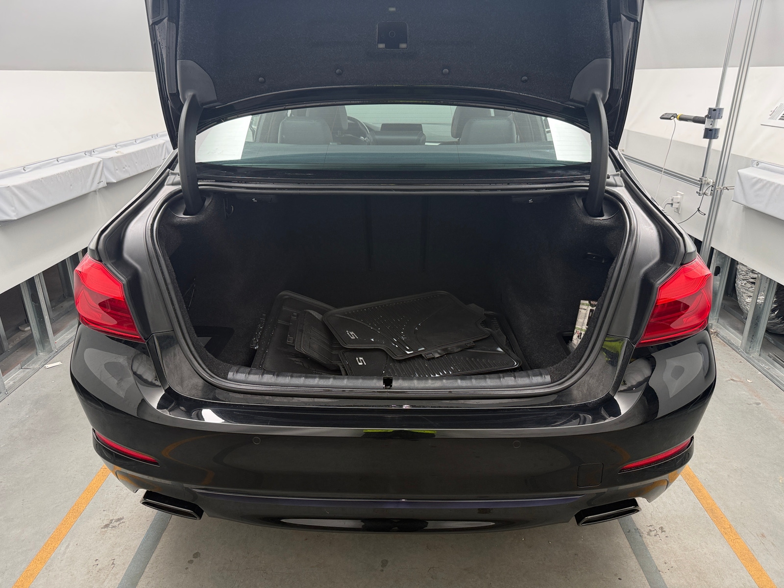 Thumbnail: 2020 BMW 5 Series - 6