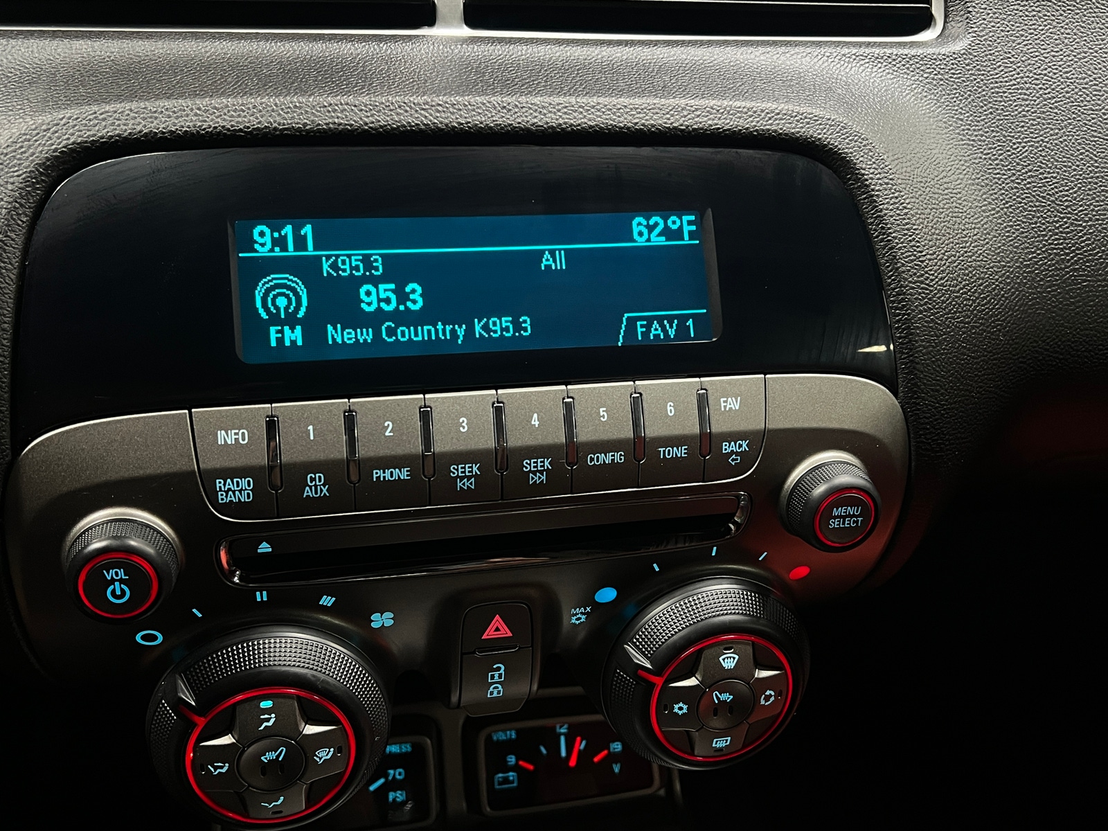 Thumbnail: 2010 Chevrolet Camaro - 3