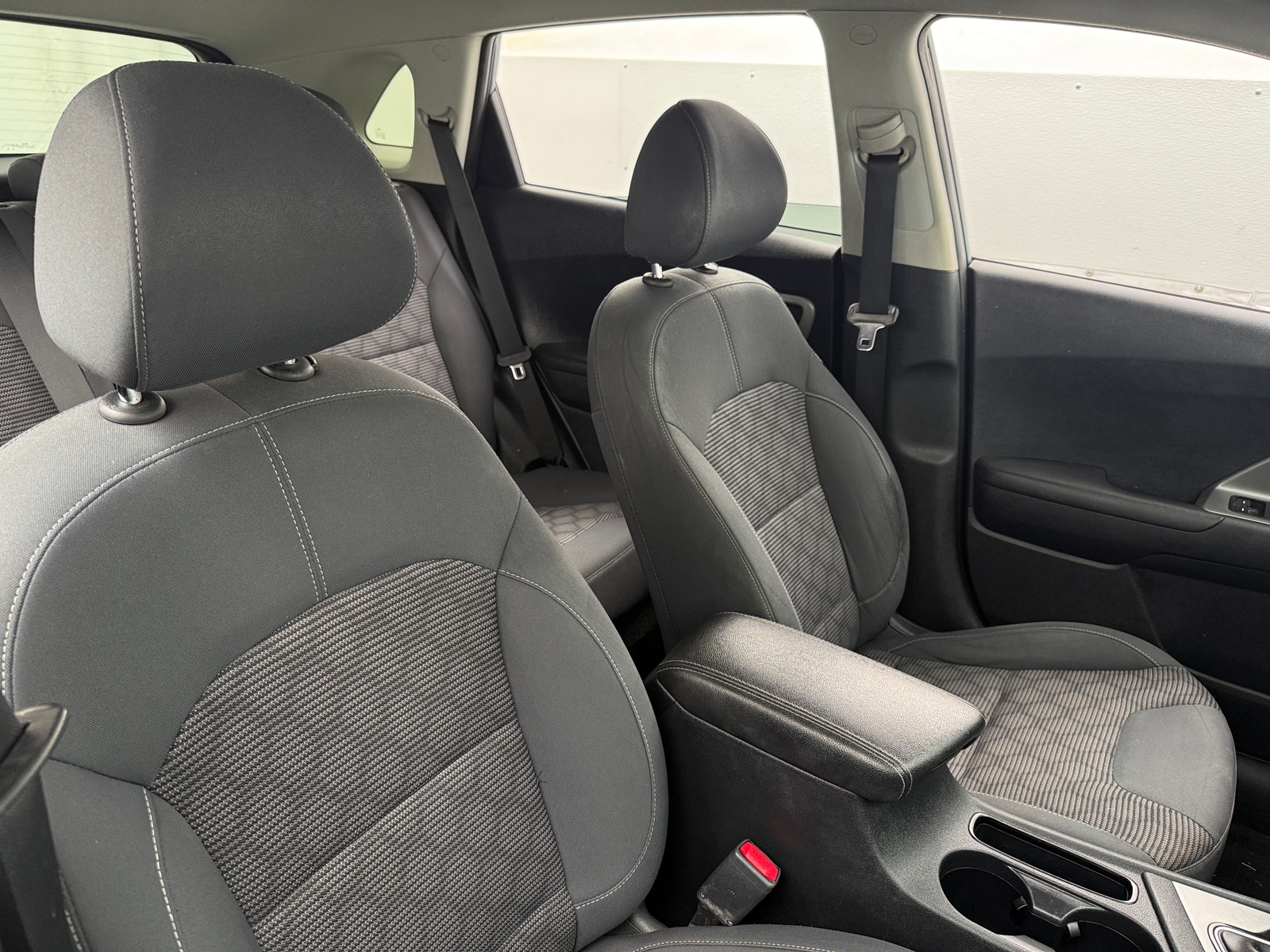 Thumbnail: 2018 Kia Niro - 2