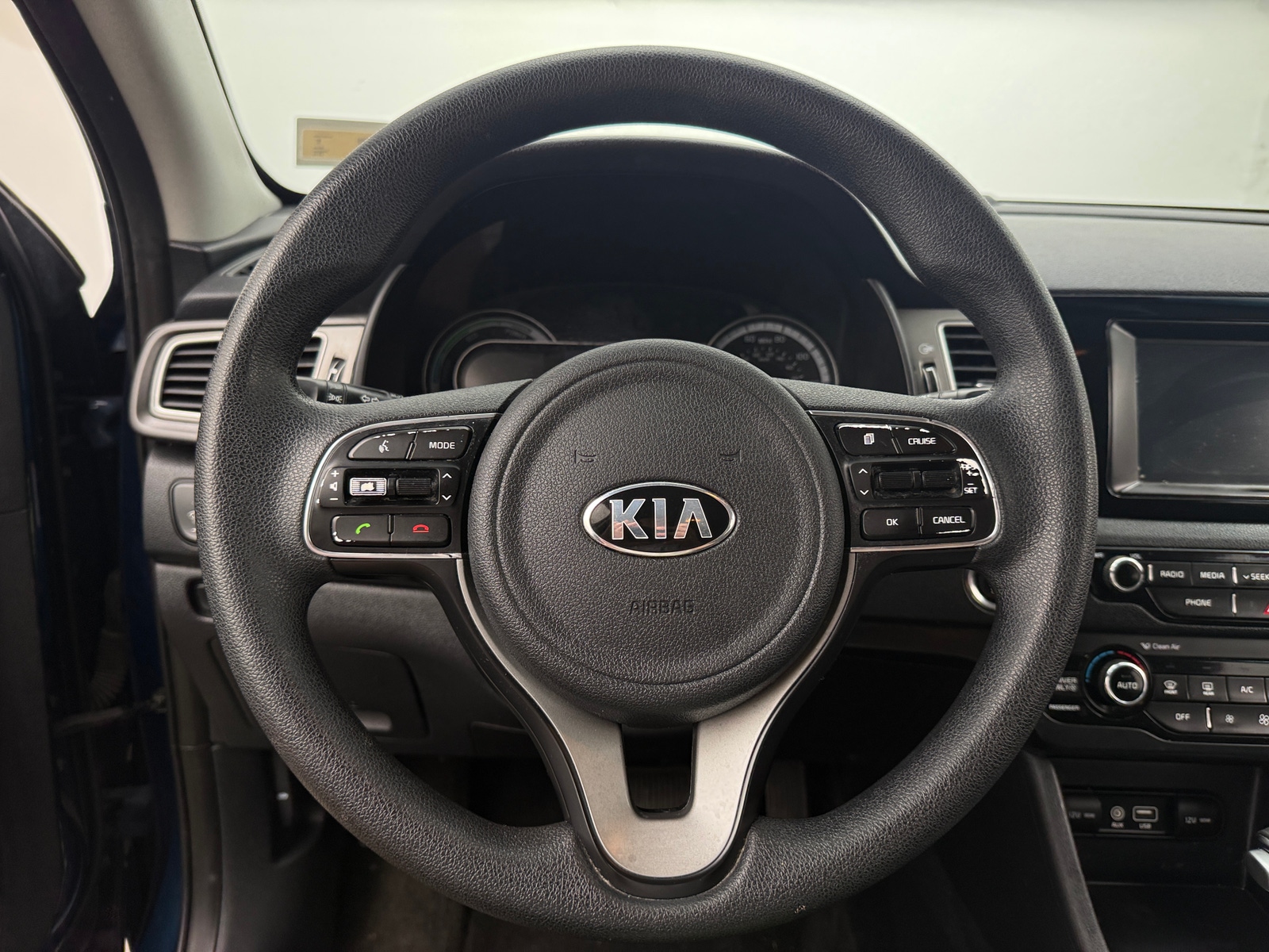 Thumbnail: 2018 Kia Niro - 5