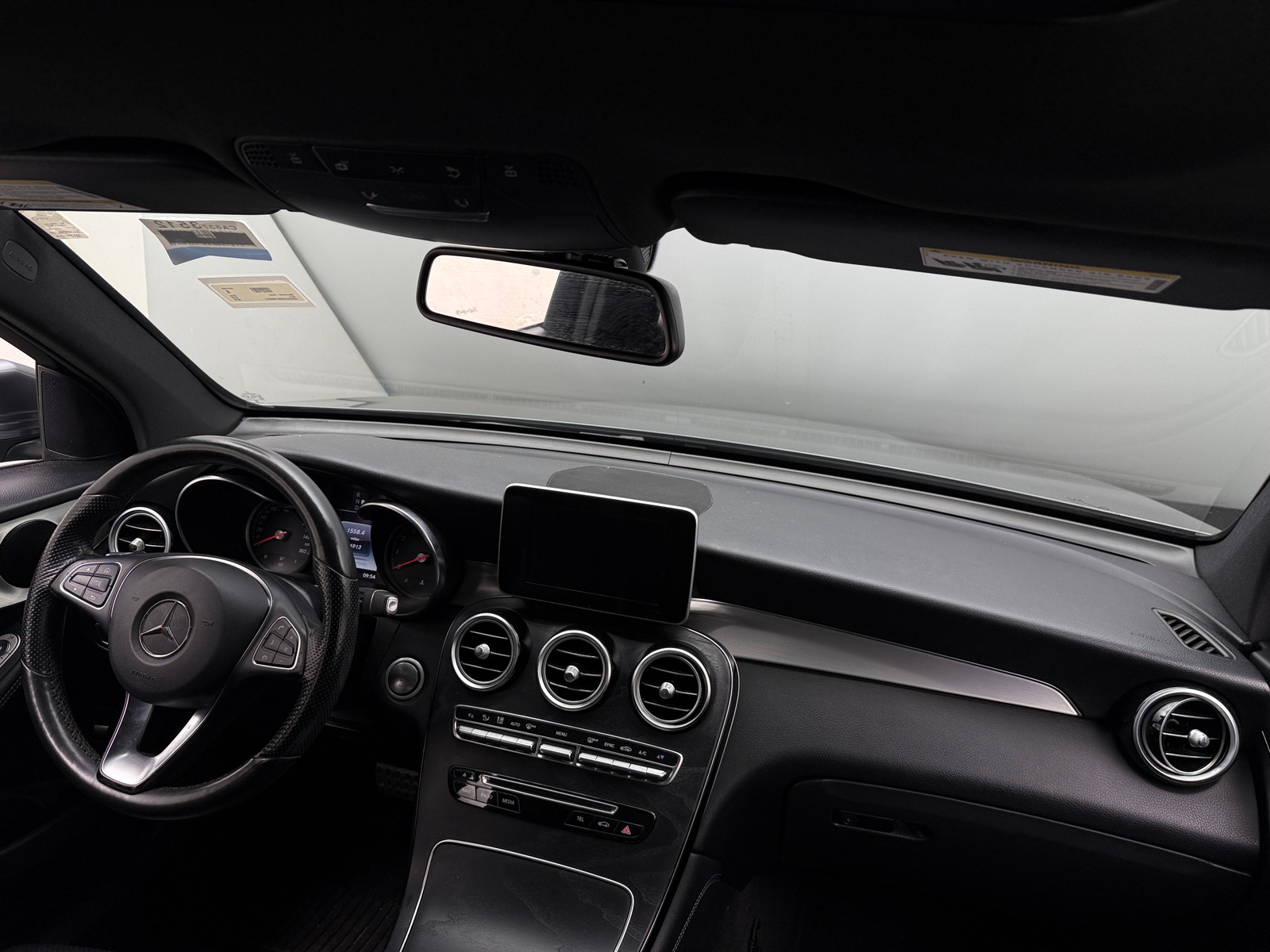 Thumbnail: 2019 Mercedes-Benz GLC - 2