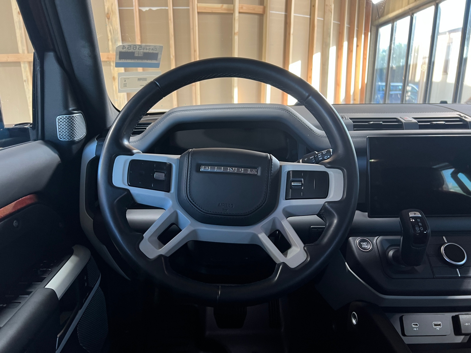Thumbnail: 2023 Land Rover Defender - 4
