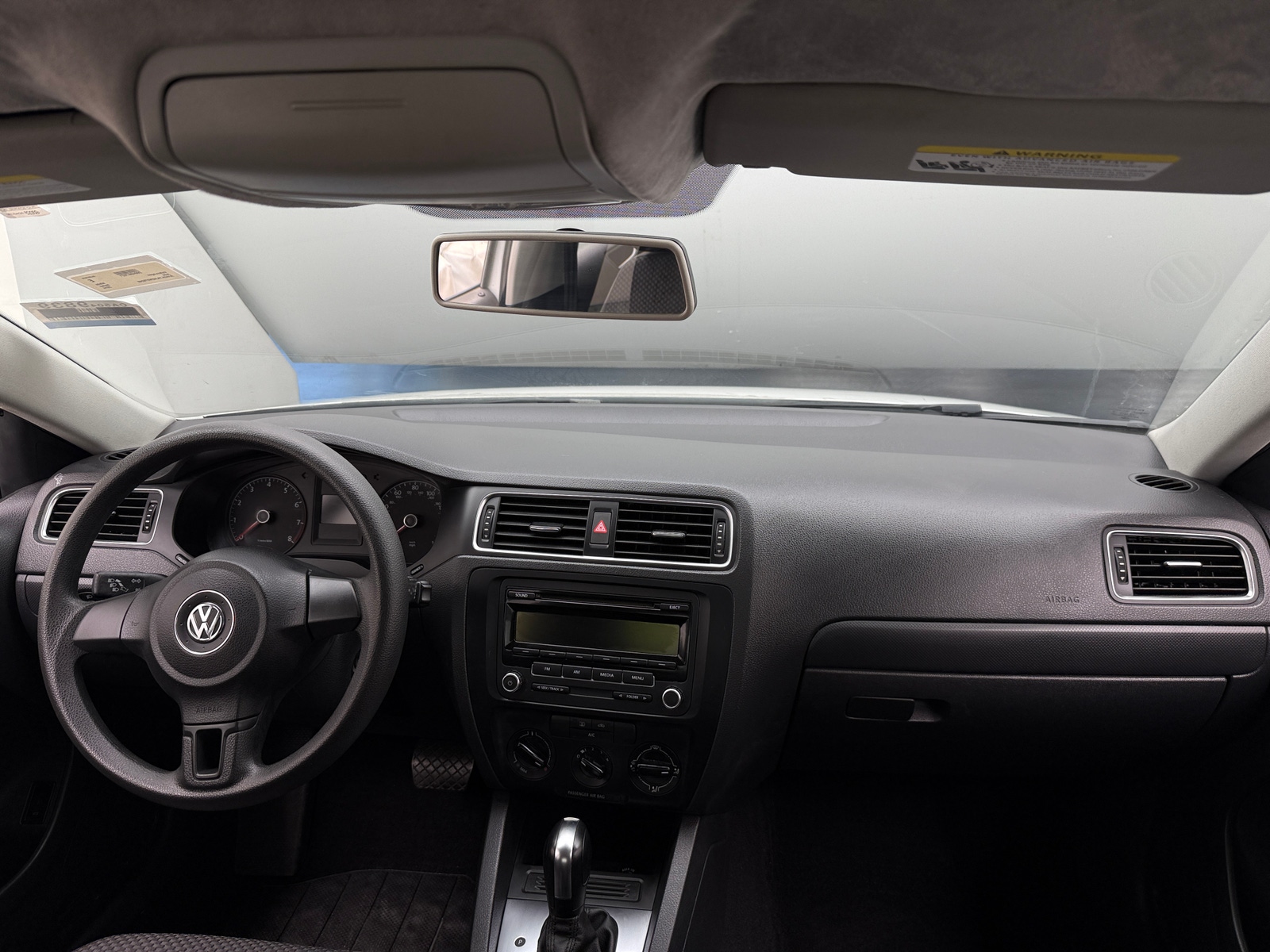 Thumbnail: 2014 Volkswagen Jetta - 3