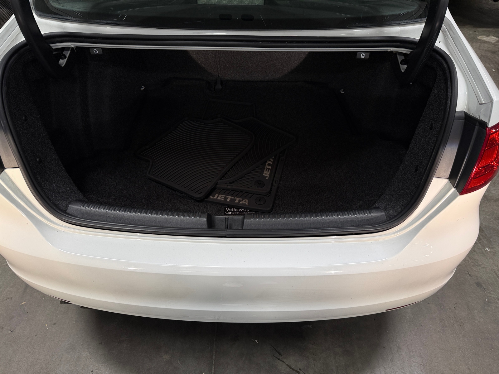 Thumbnail: 2014 Volkswagen Jetta - 6