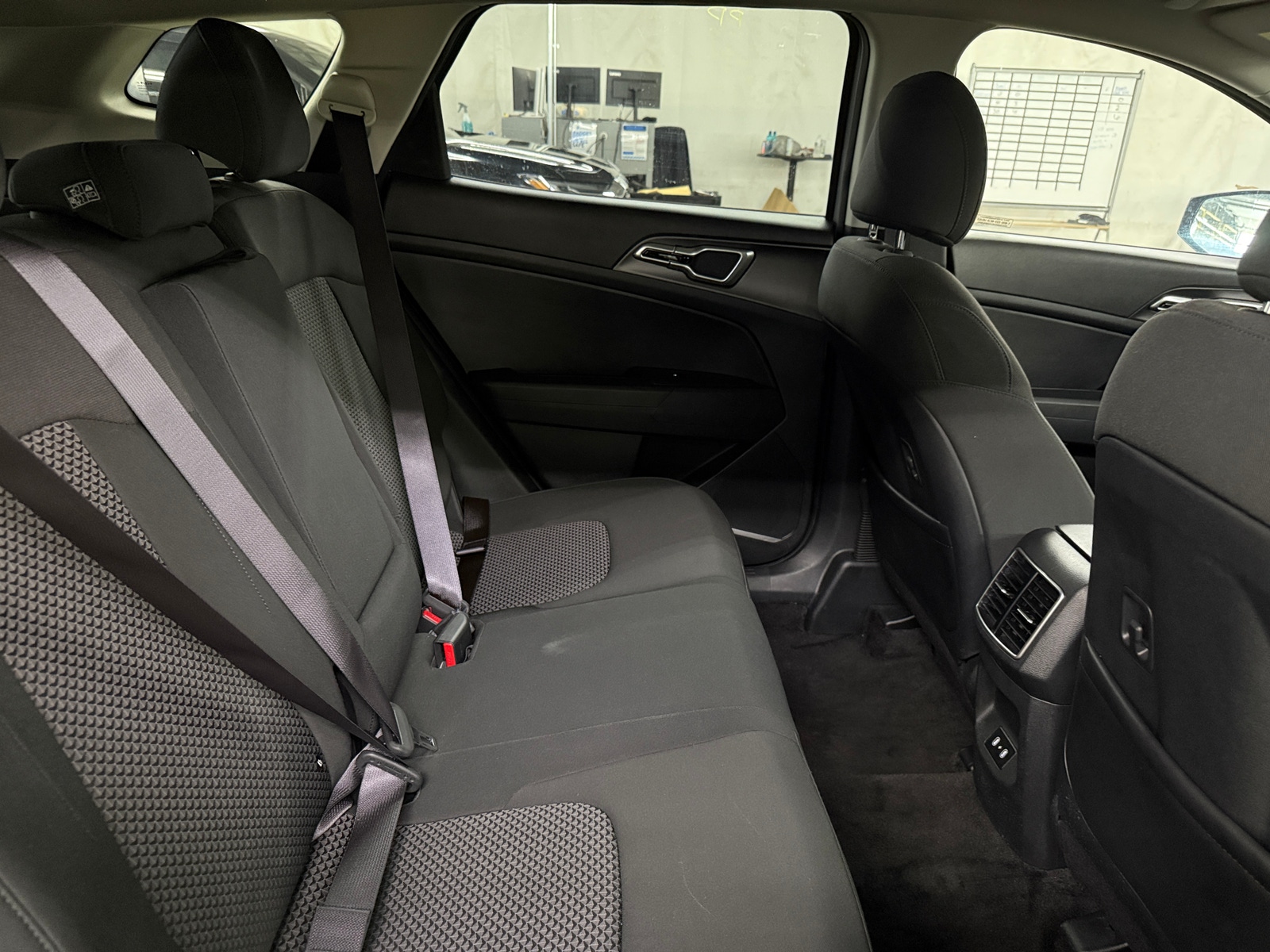 Thumbnail: 2026 Kia Sportage - 6