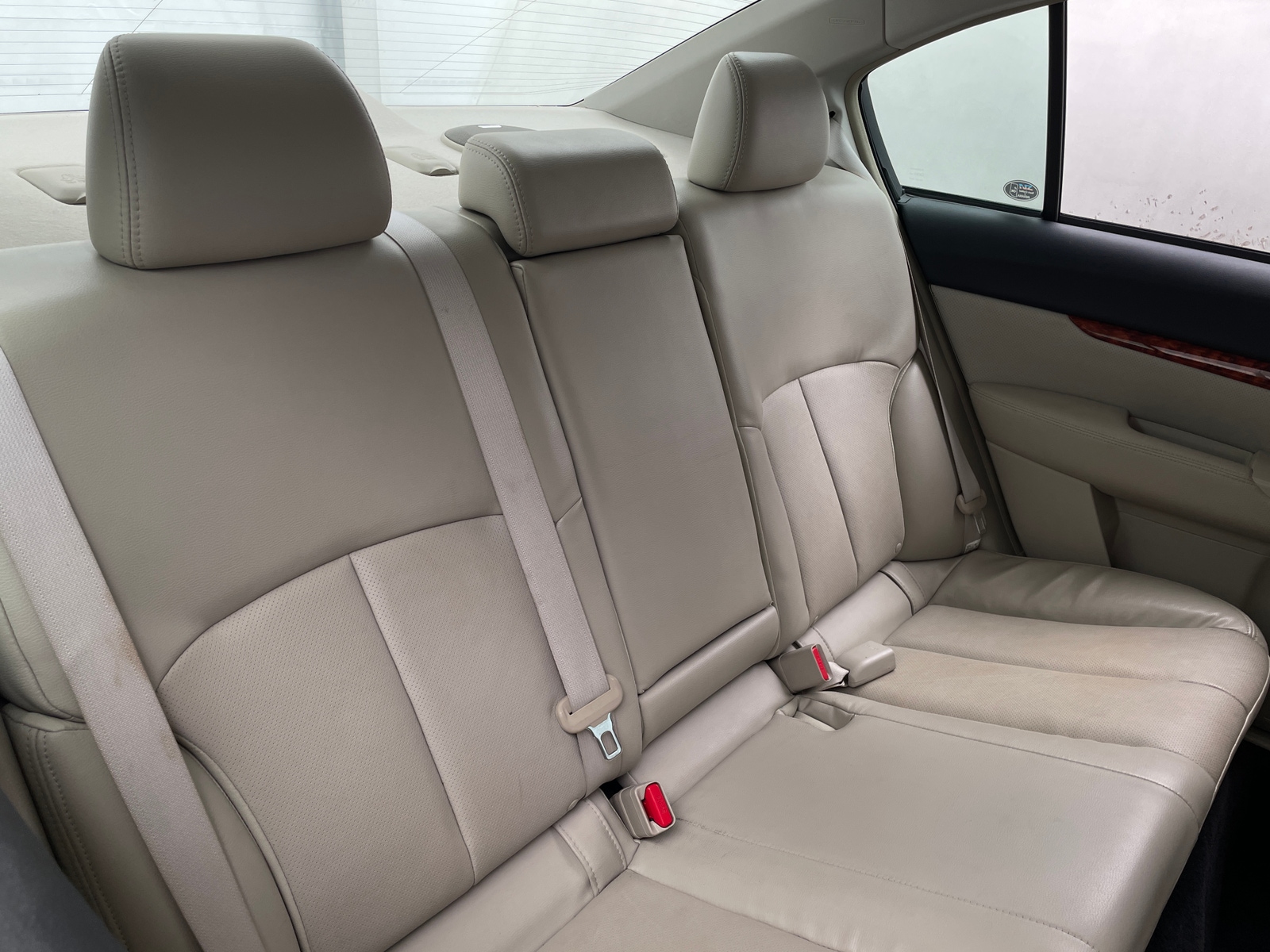 Thumbnail: 2010 Subaru Legacy - 5