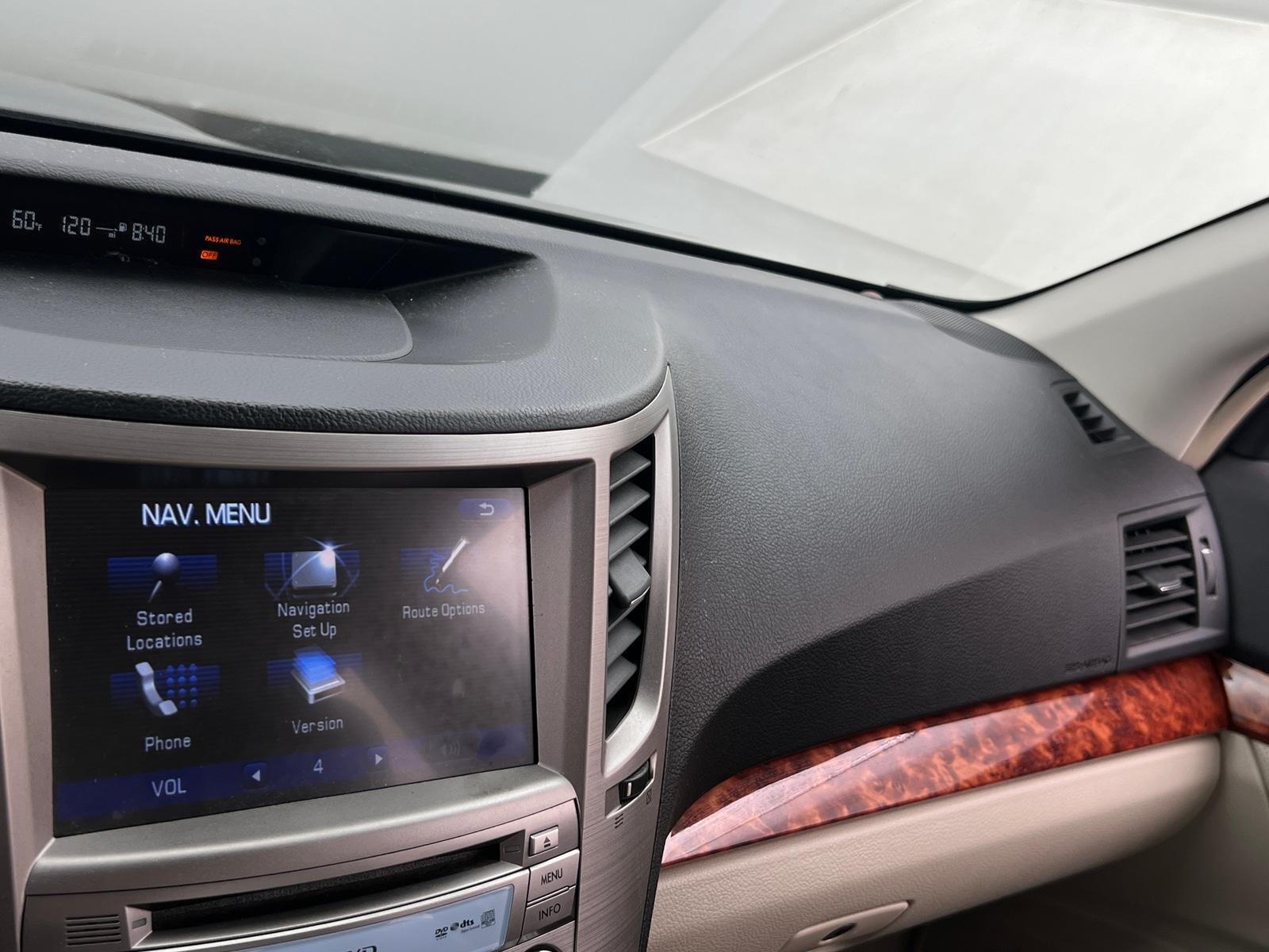 Thumbnail: 2010 Subaru Legacy - 3