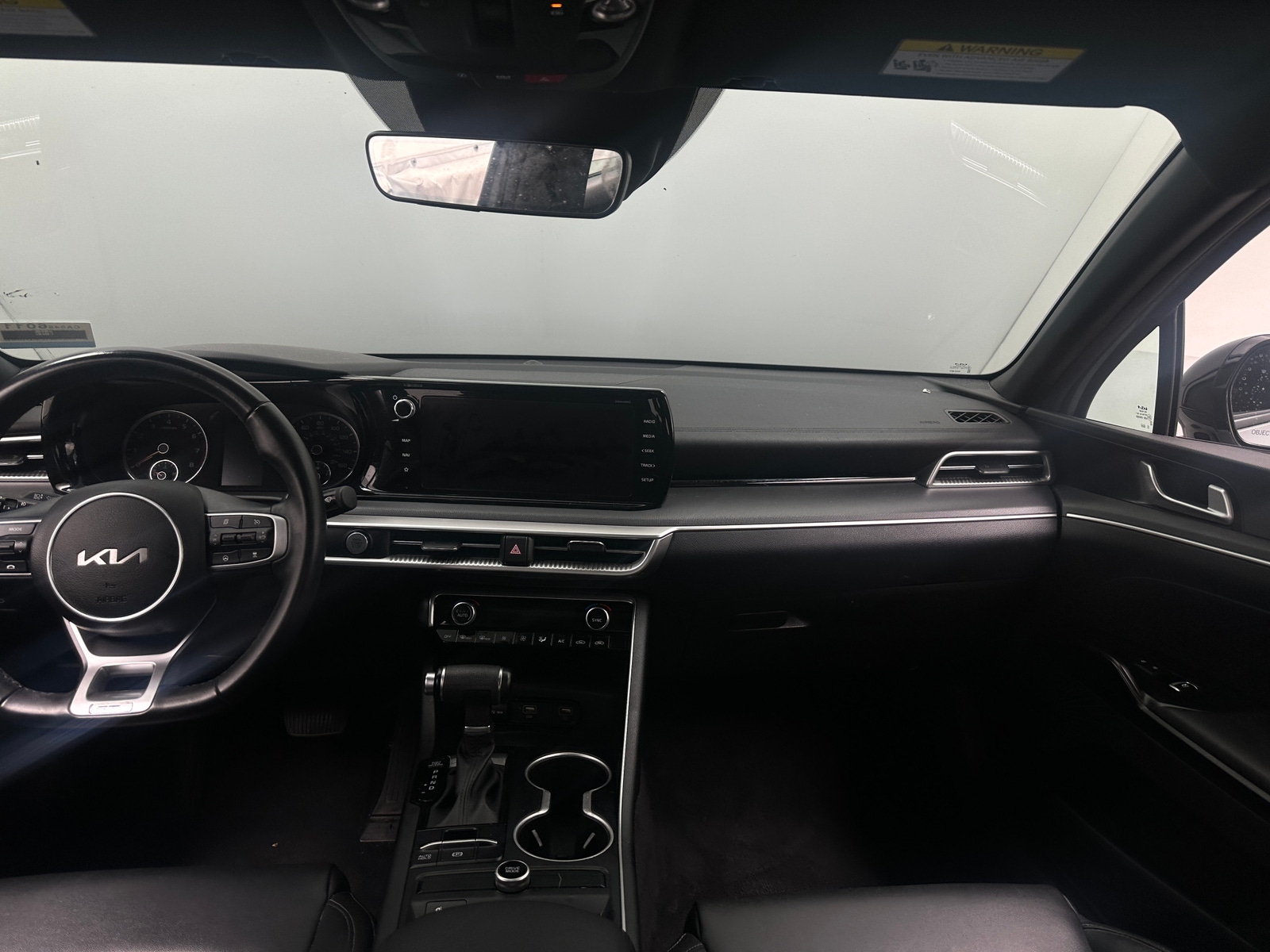 Thumbnail: 2023 Kia K5 - 3