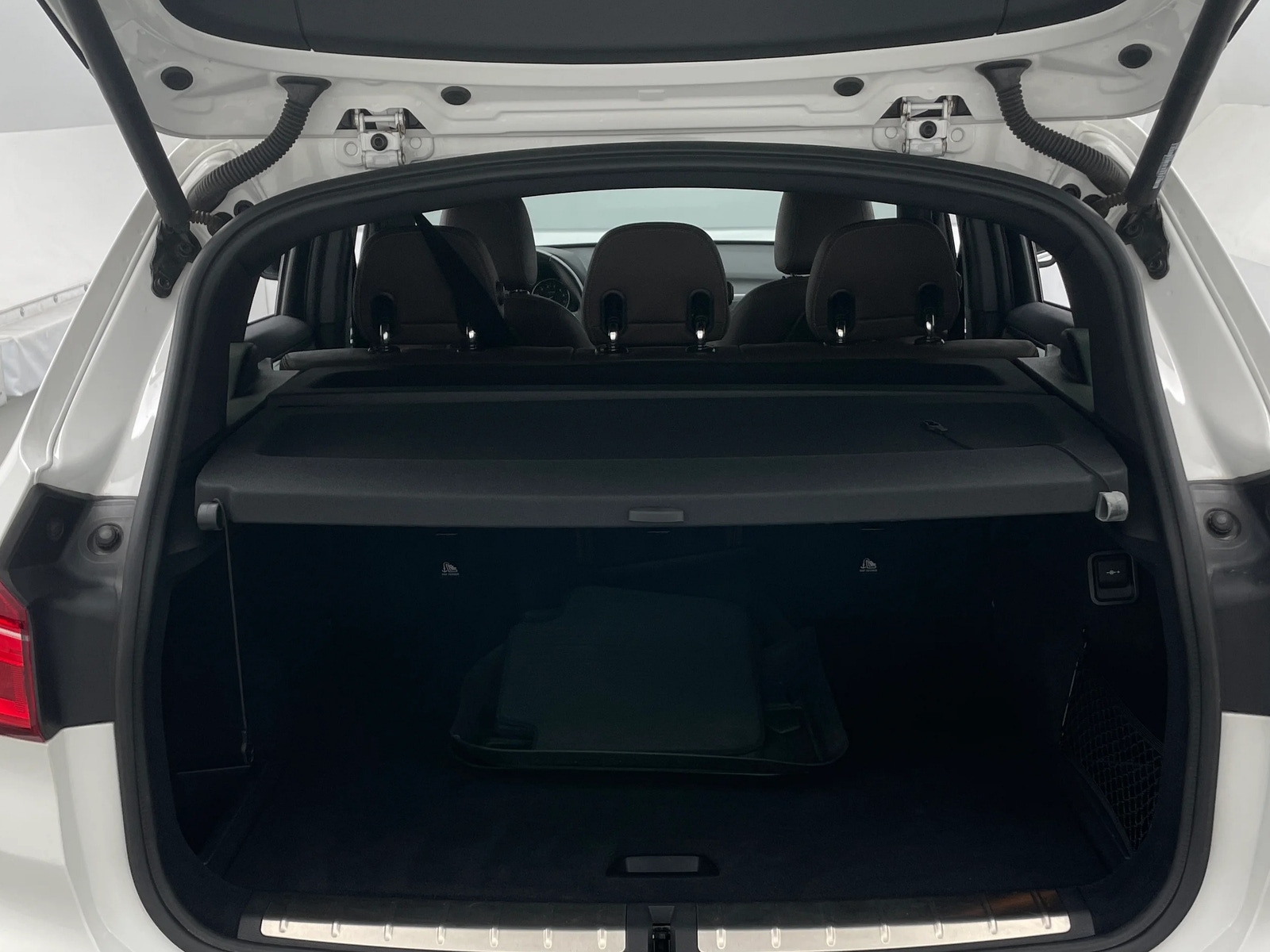 Thumbnail: 2016 BMW X1 - 6