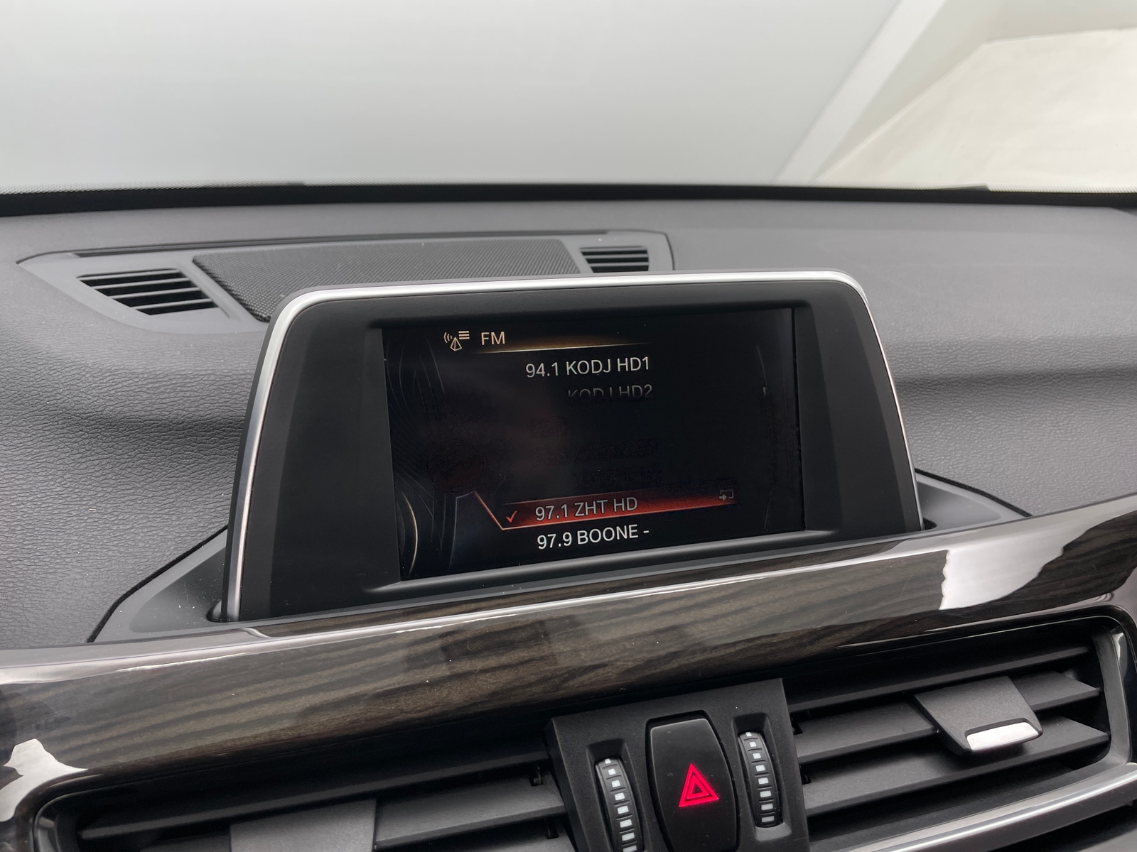 Thumbnail: 2016 BMW X1 - 3