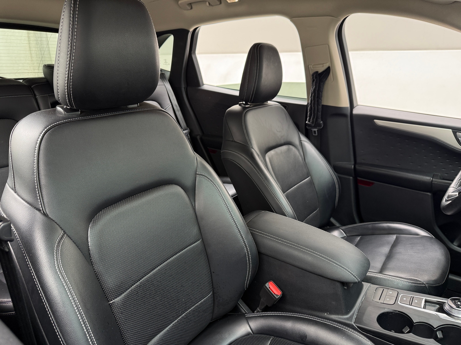 Thumbnail: 2020 Ford Escape - 2