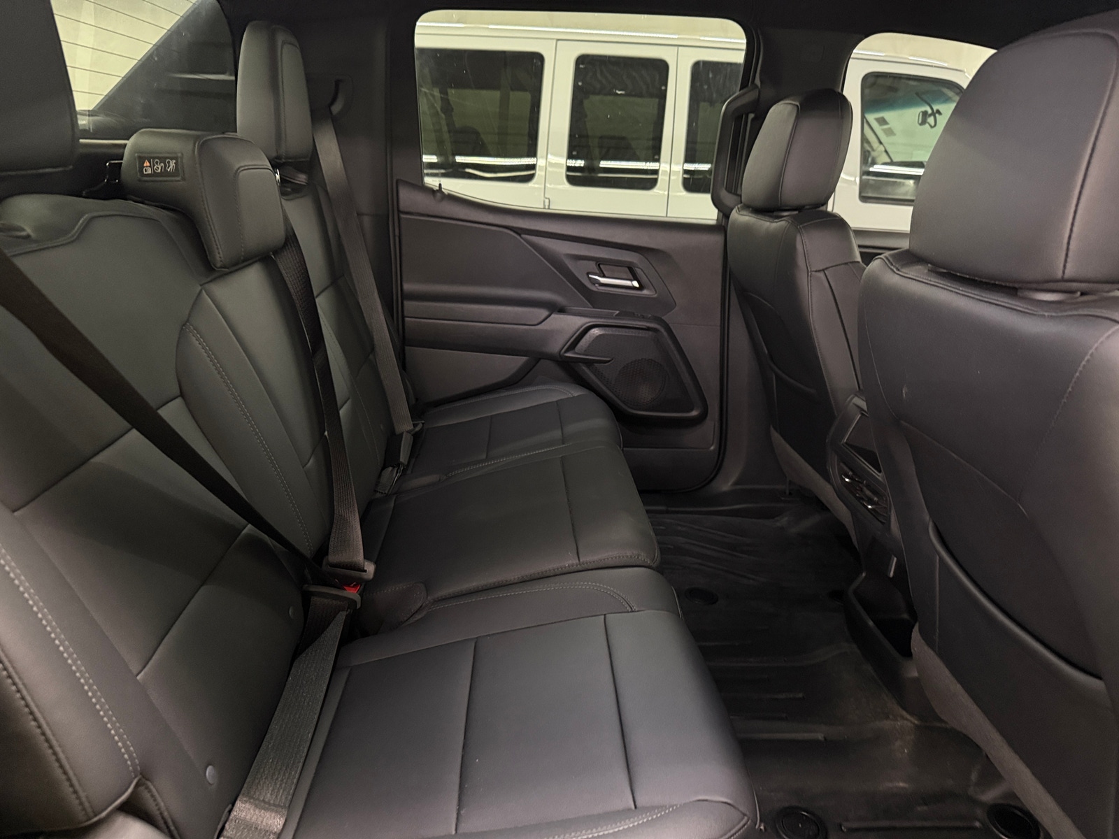 Thumbnail: 2024 Chevrolet Silverado EV - 5