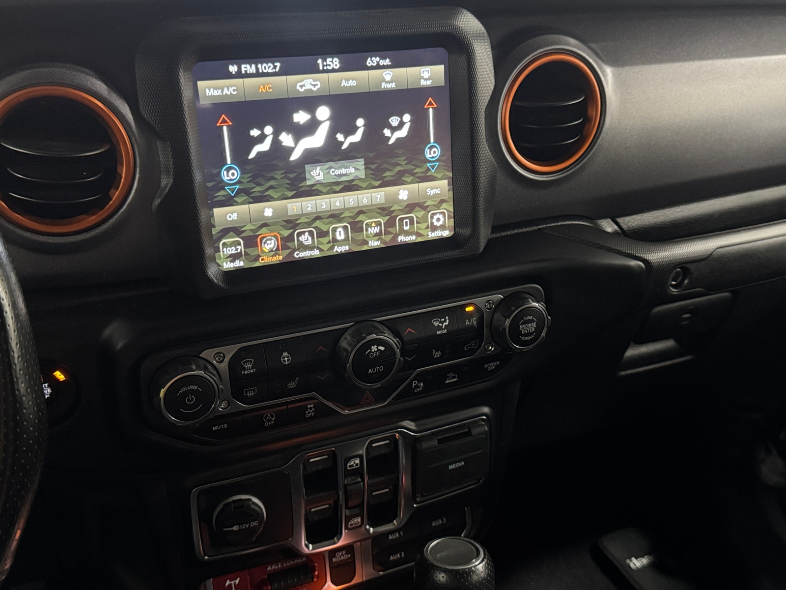 Thumbnail: 2022 Jeep Gladiator - 3