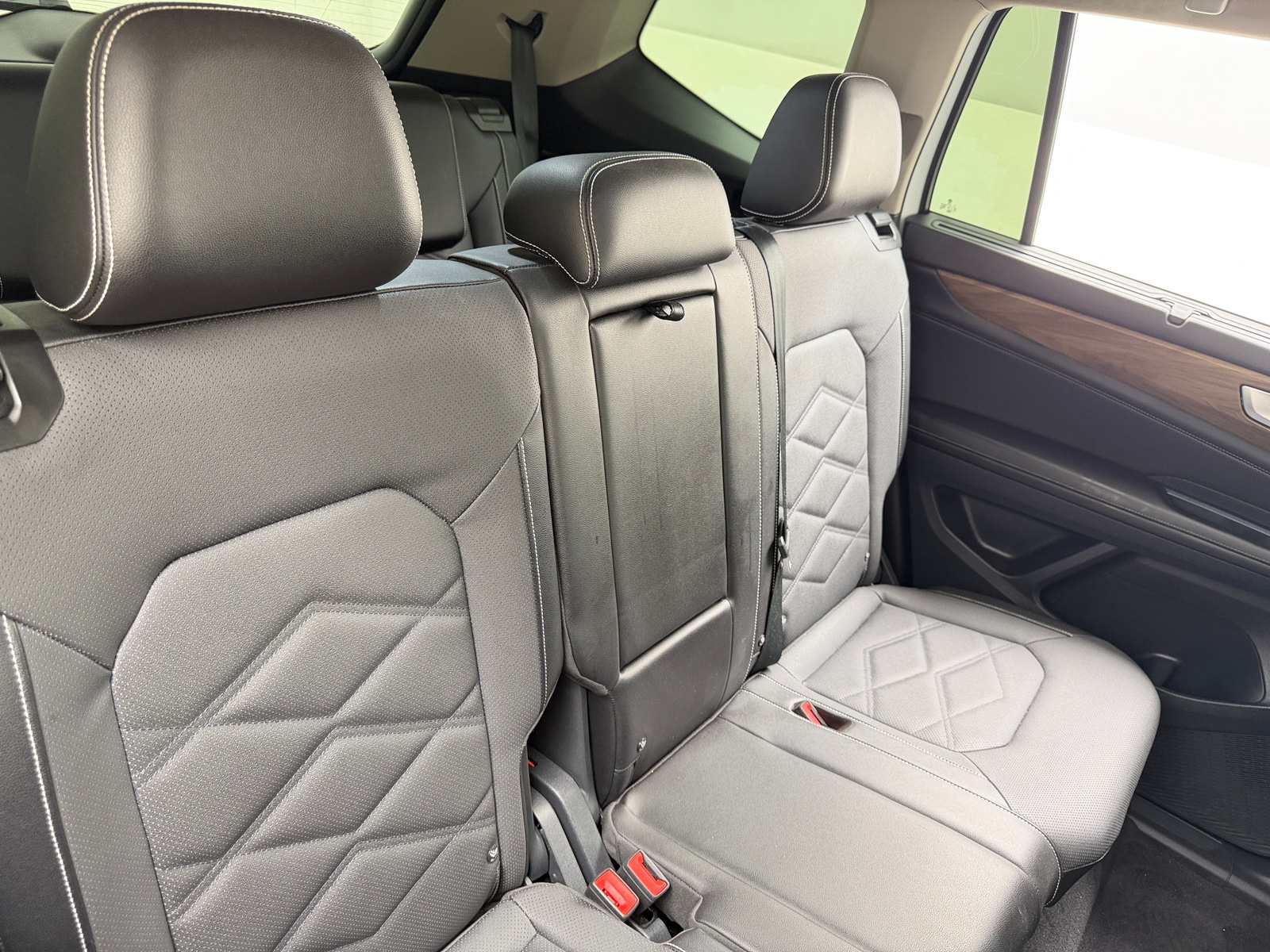 Thumbnail: 2024 Volkswagen Atlas - 6