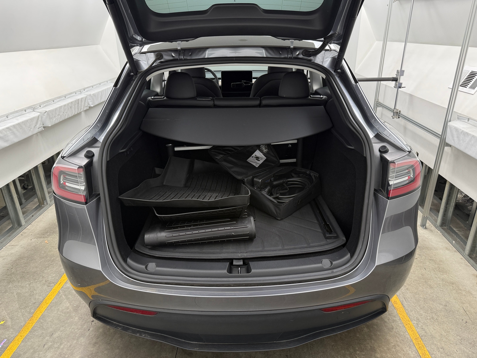 Thumbnail: 2024 Tesla Model Y - 6