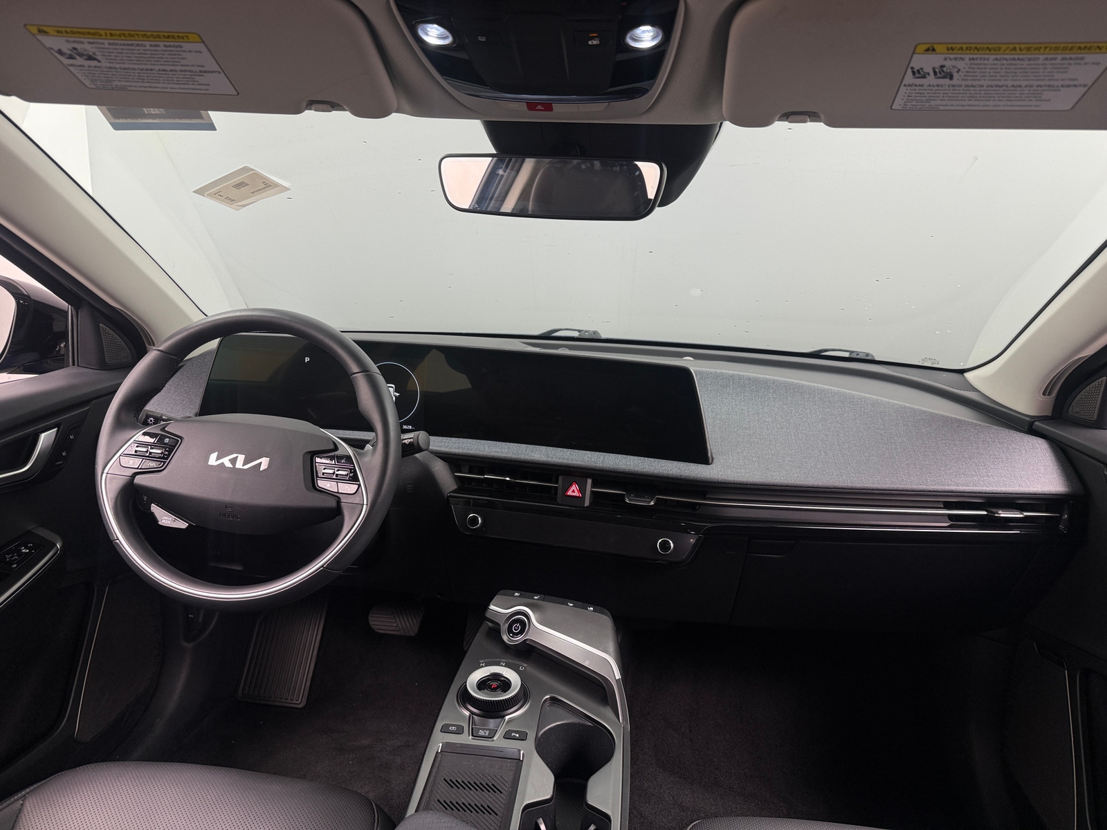 Thumbnail: 2023 Kia EV6 - 2