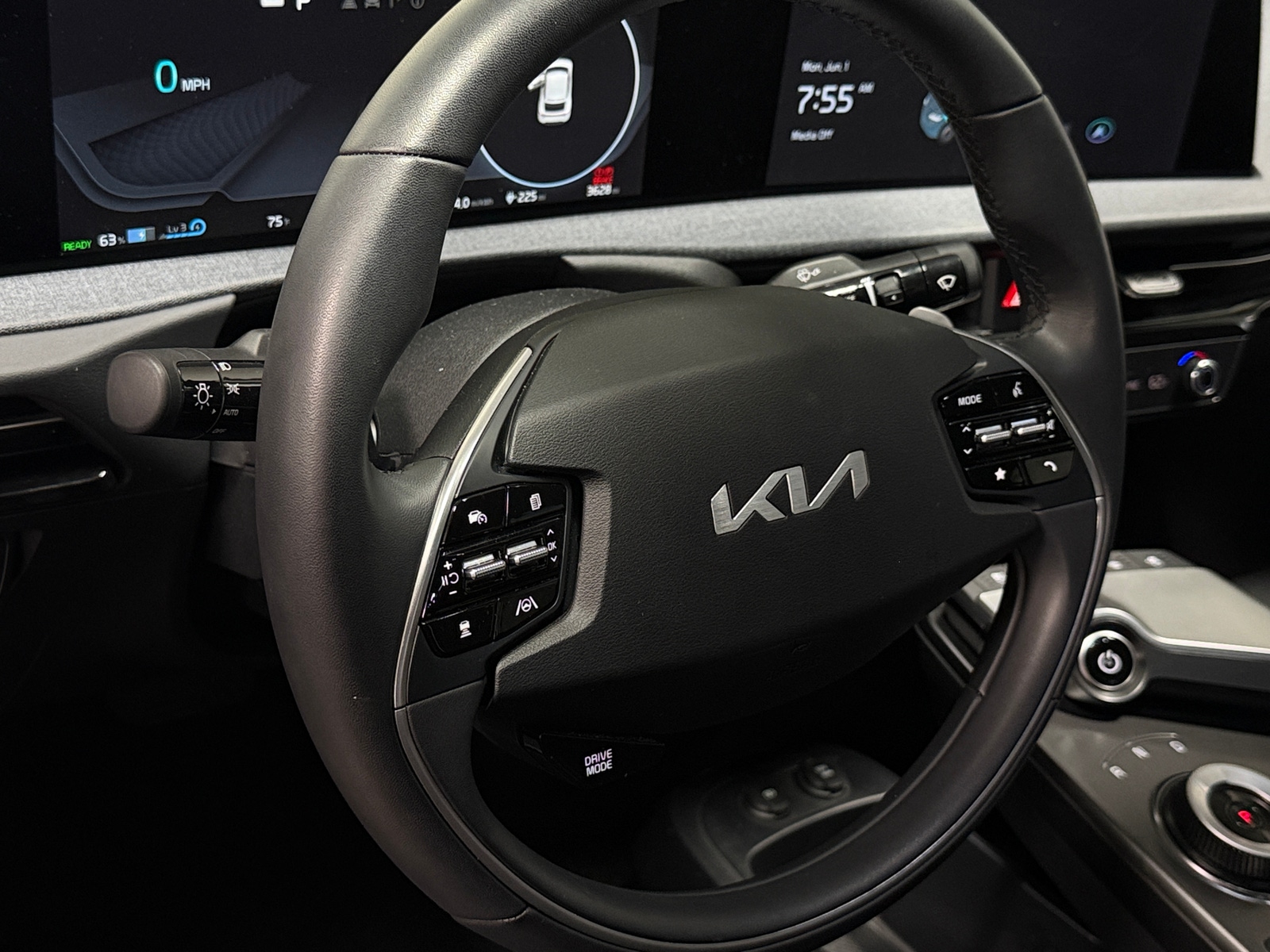 Thumbnail: 2023 Kia EV6 - 4