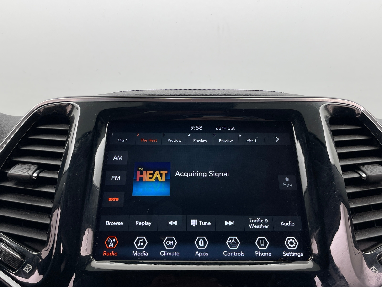 Thumbnail: 2021 Jeep Cherokee - 3