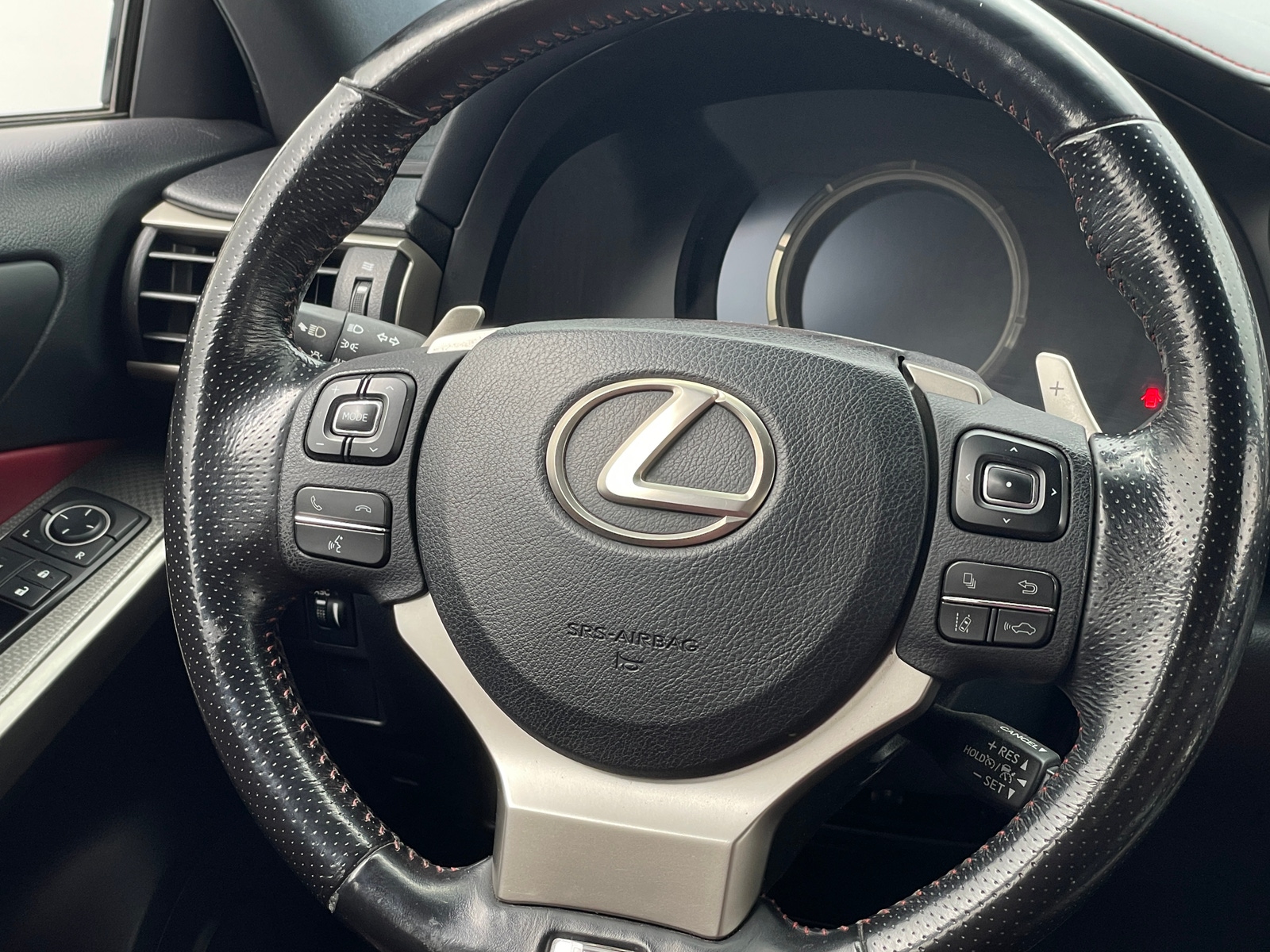 Thumbnail: 2017 Lexus IS - 4