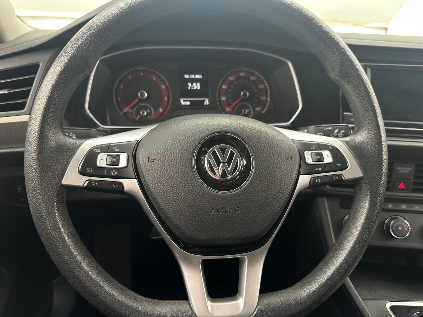 Thumbnail: 2019 Volkswagen Jetta - 5