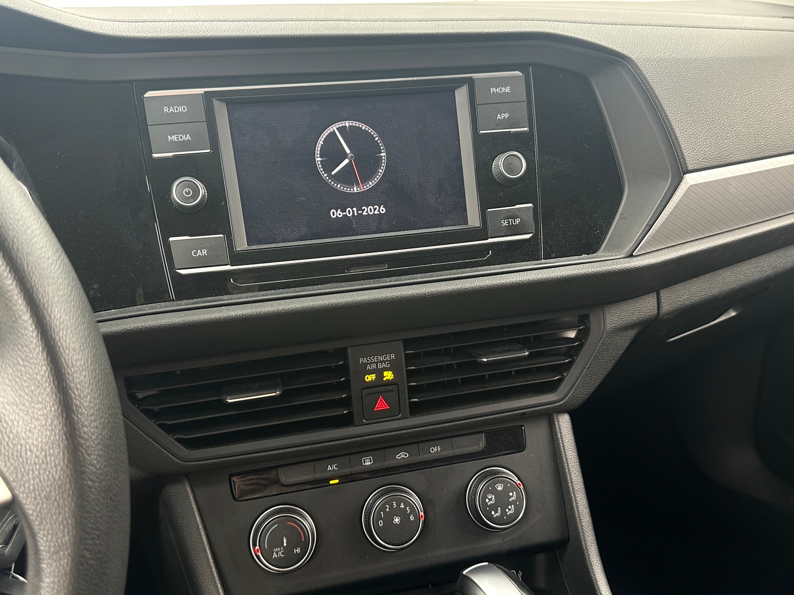 Thumbnail: 2019 Volkswagen Jetta - 4