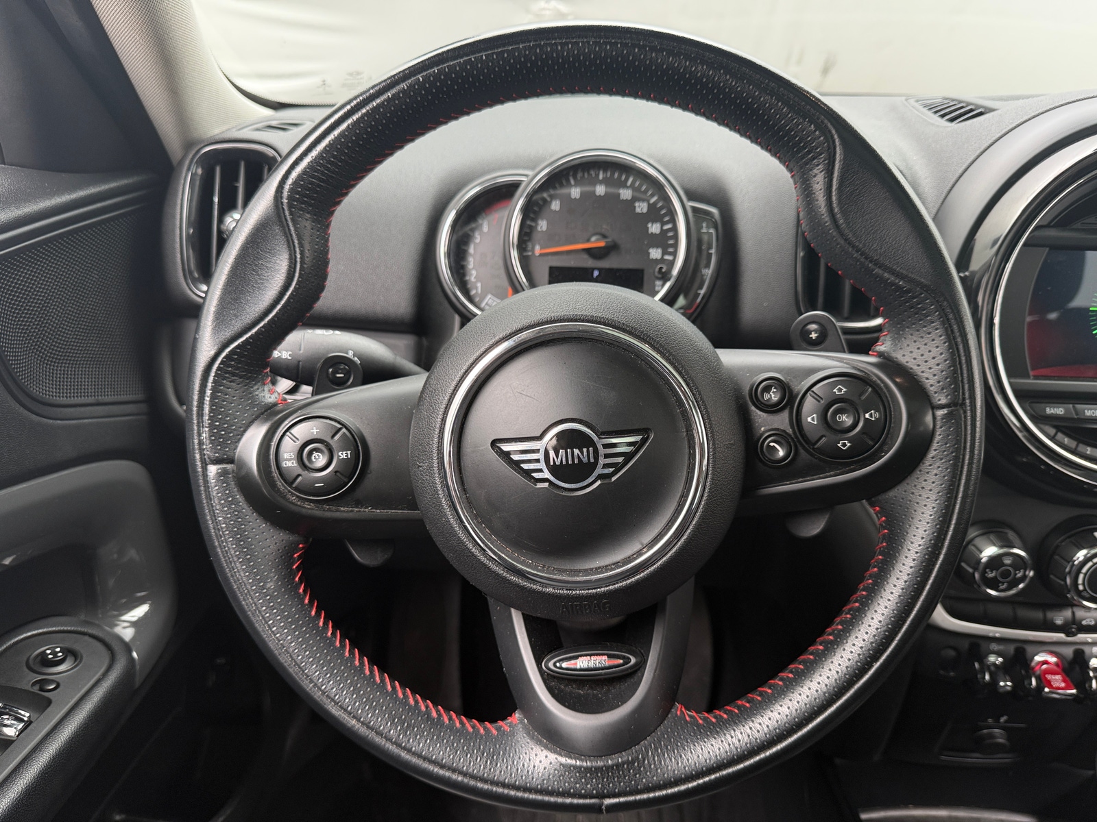 Thumbnail: 2019 MINI Cooper Countryman - 4