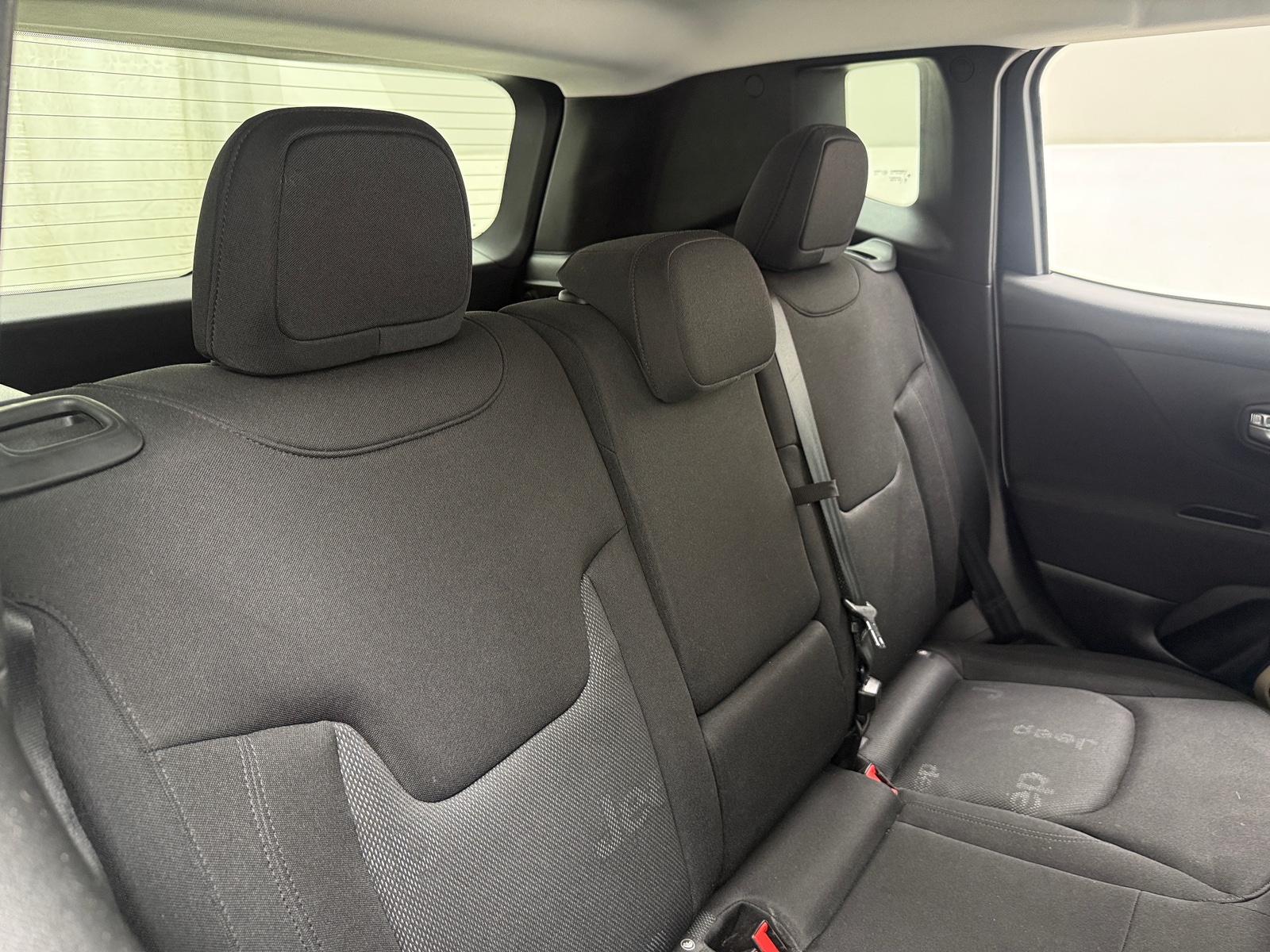 Thumbnail: 2015 Jeep Renegade - 6
