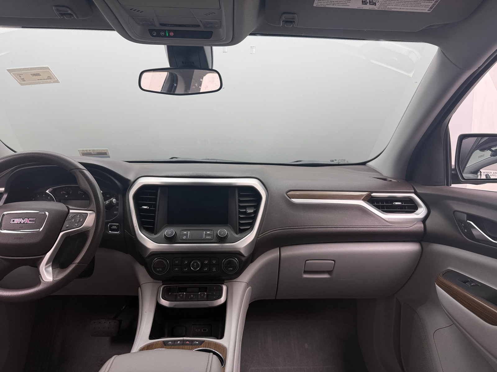 Thumbnail: 2023 GMC Acadia - 3