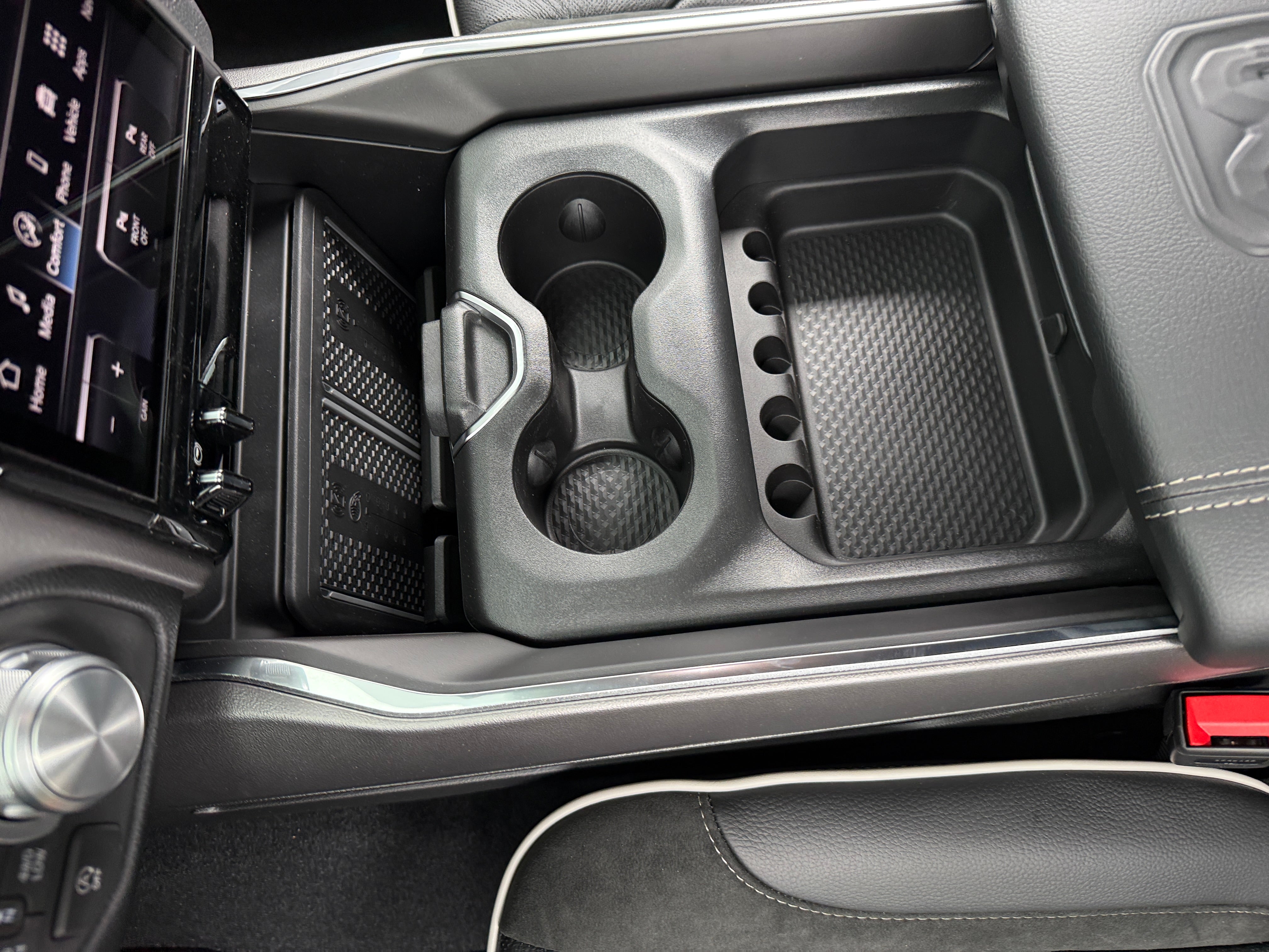 2026 RAM 1500 Laramie - Photo 7