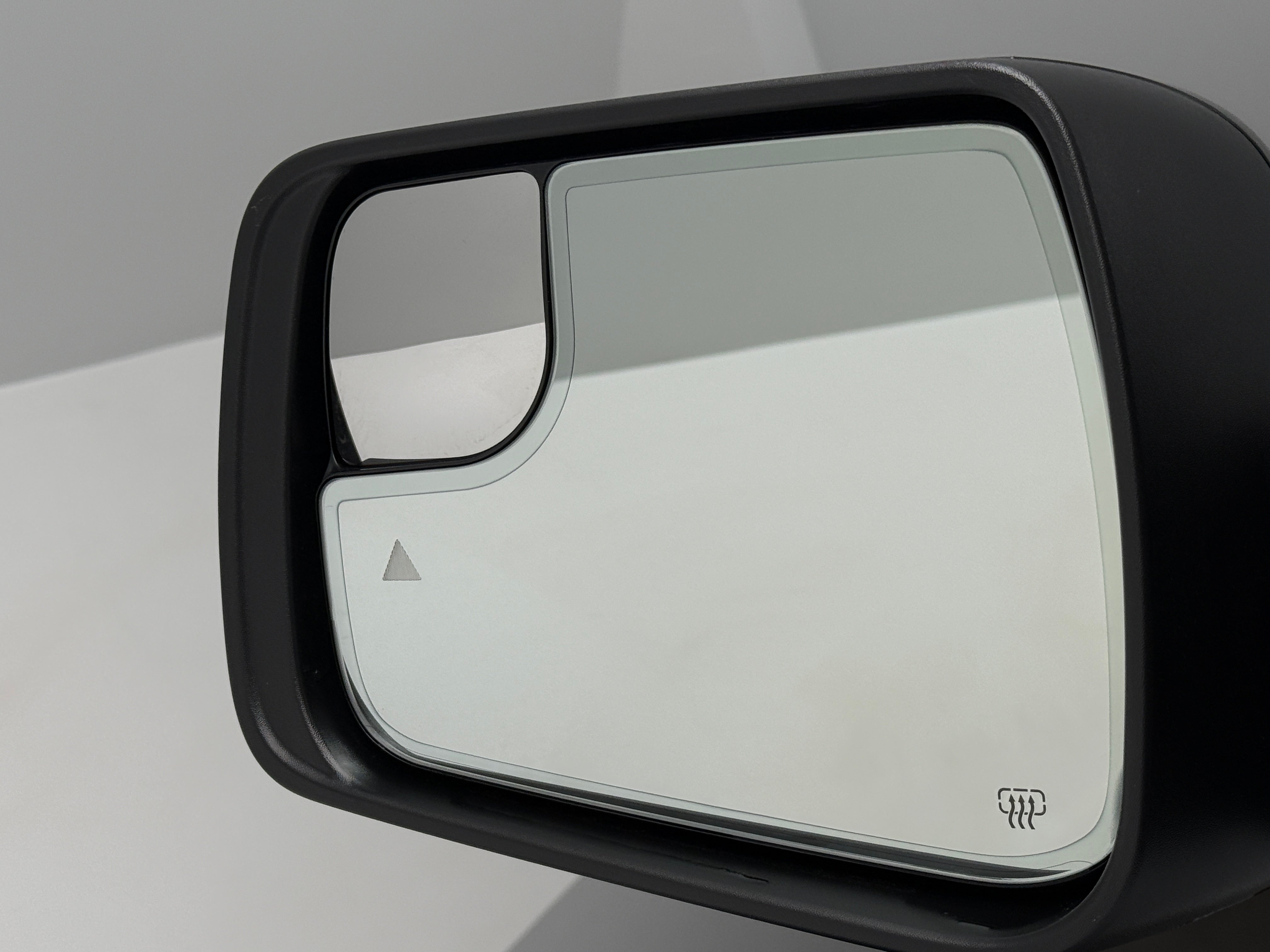 2026 RAM 1500 Laramie - Photo 15