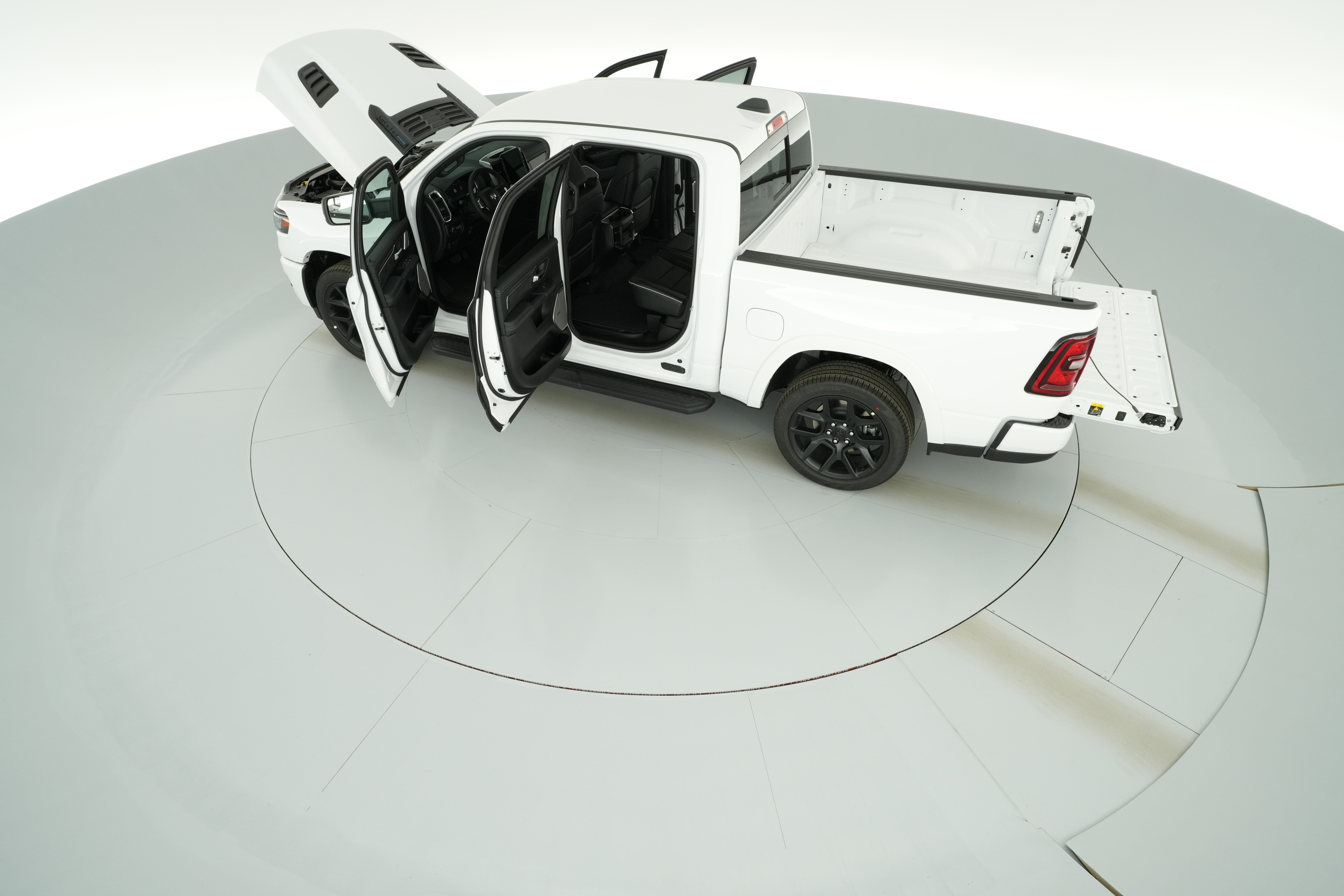 2026 RAM 1500 Laramie - Photo 31