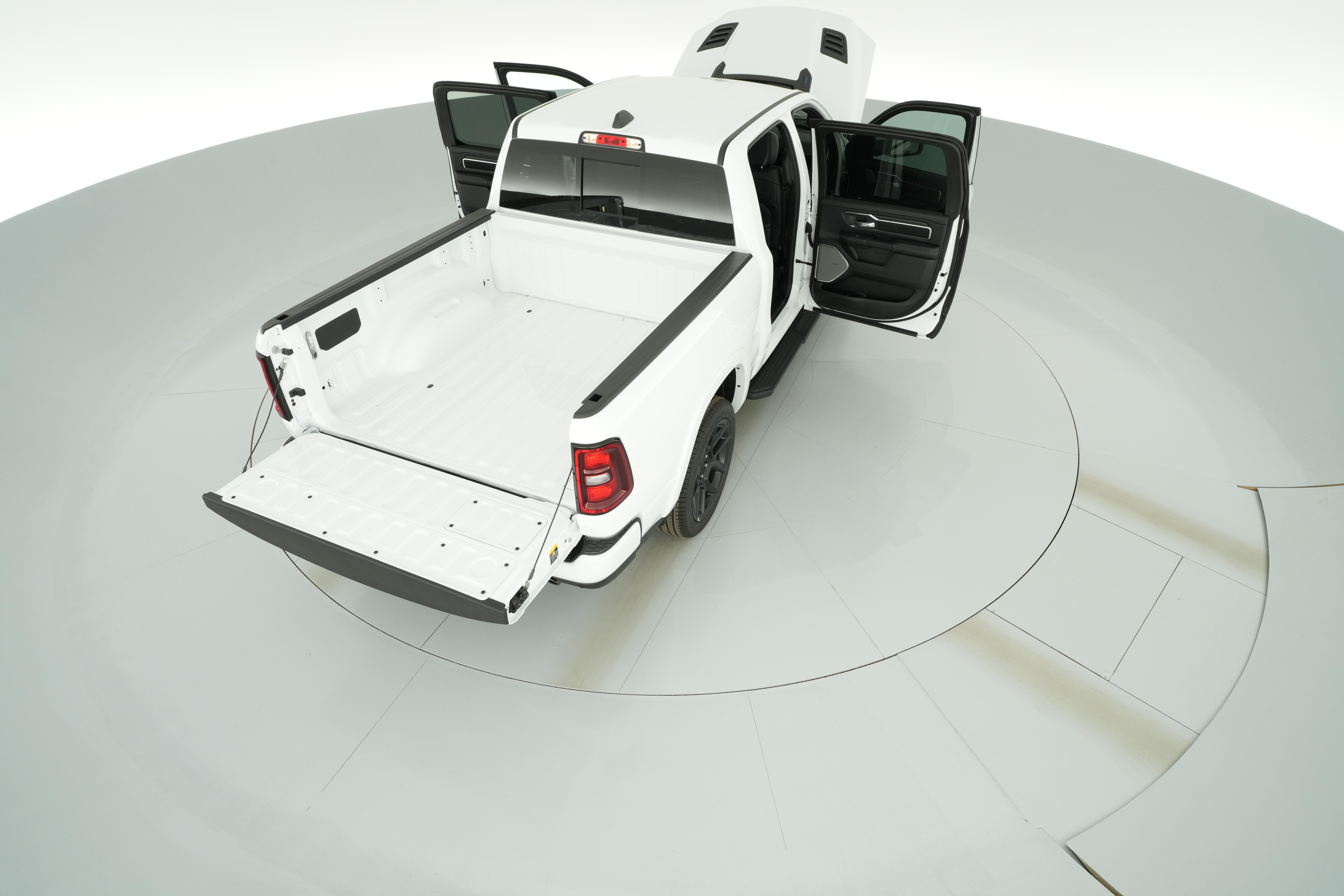 2026 RAM 1500 Laramie - Photo 35