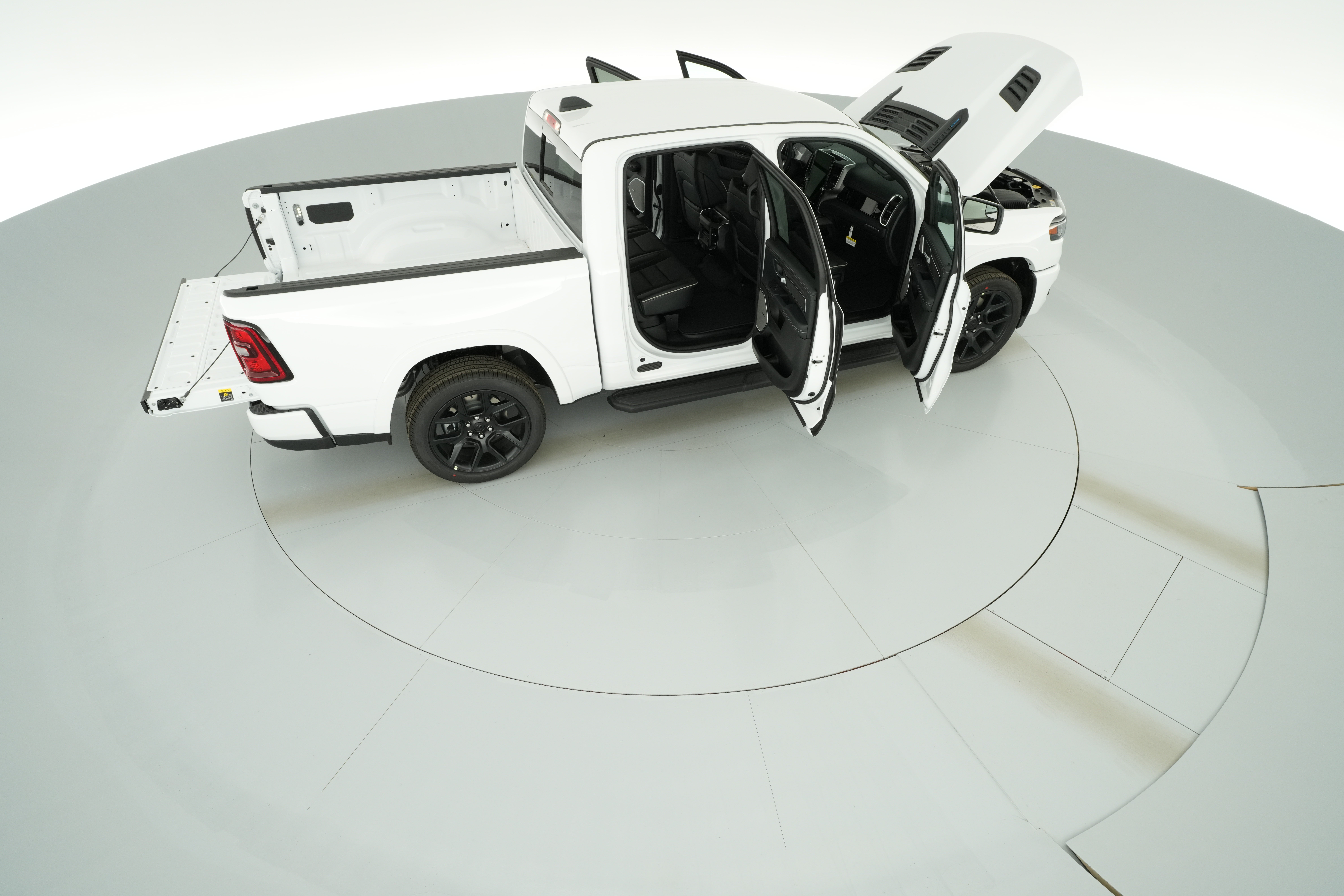 2026 RAM 1500 Laramie - Photo 37