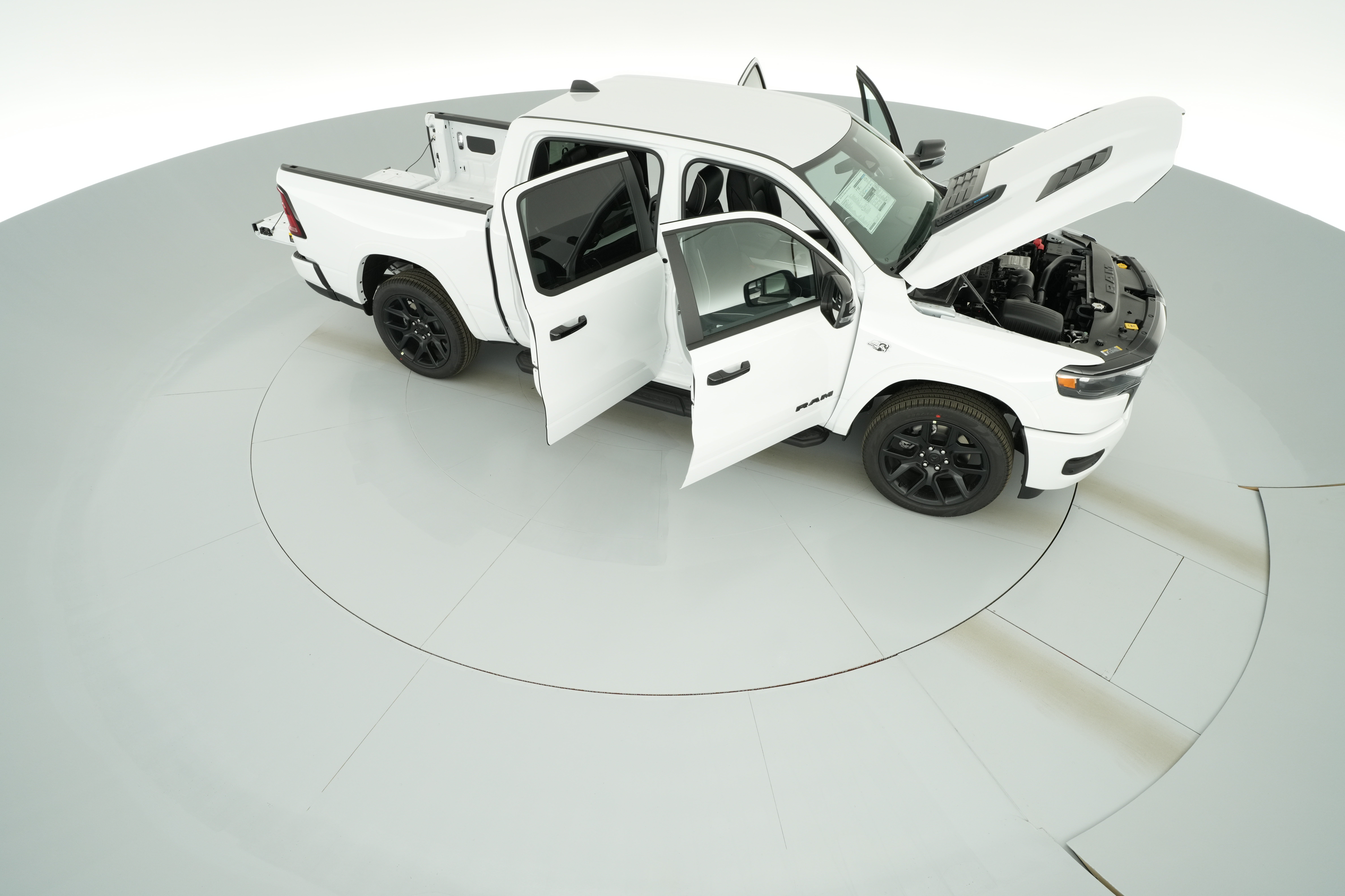 2026 RAM 1500 Laramie - Photo 39