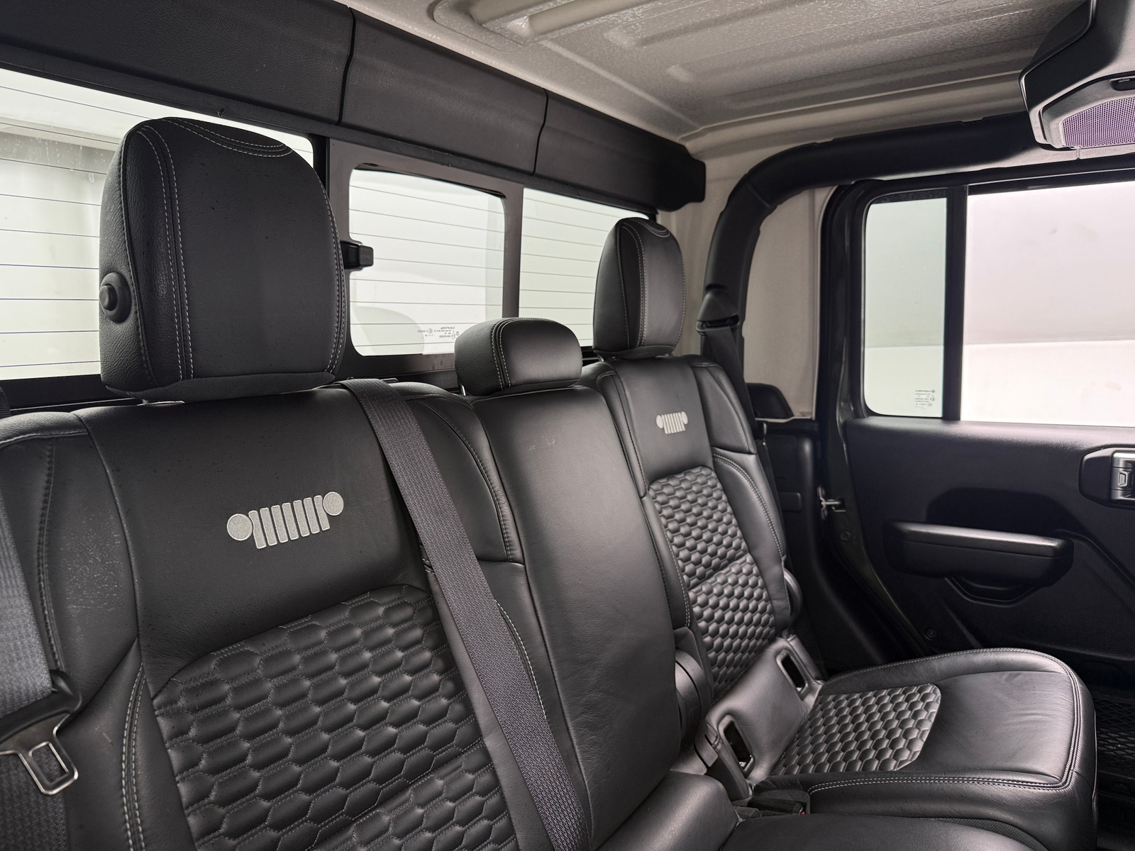 Thumbnail: 2022 Jeep Gladiator - 6